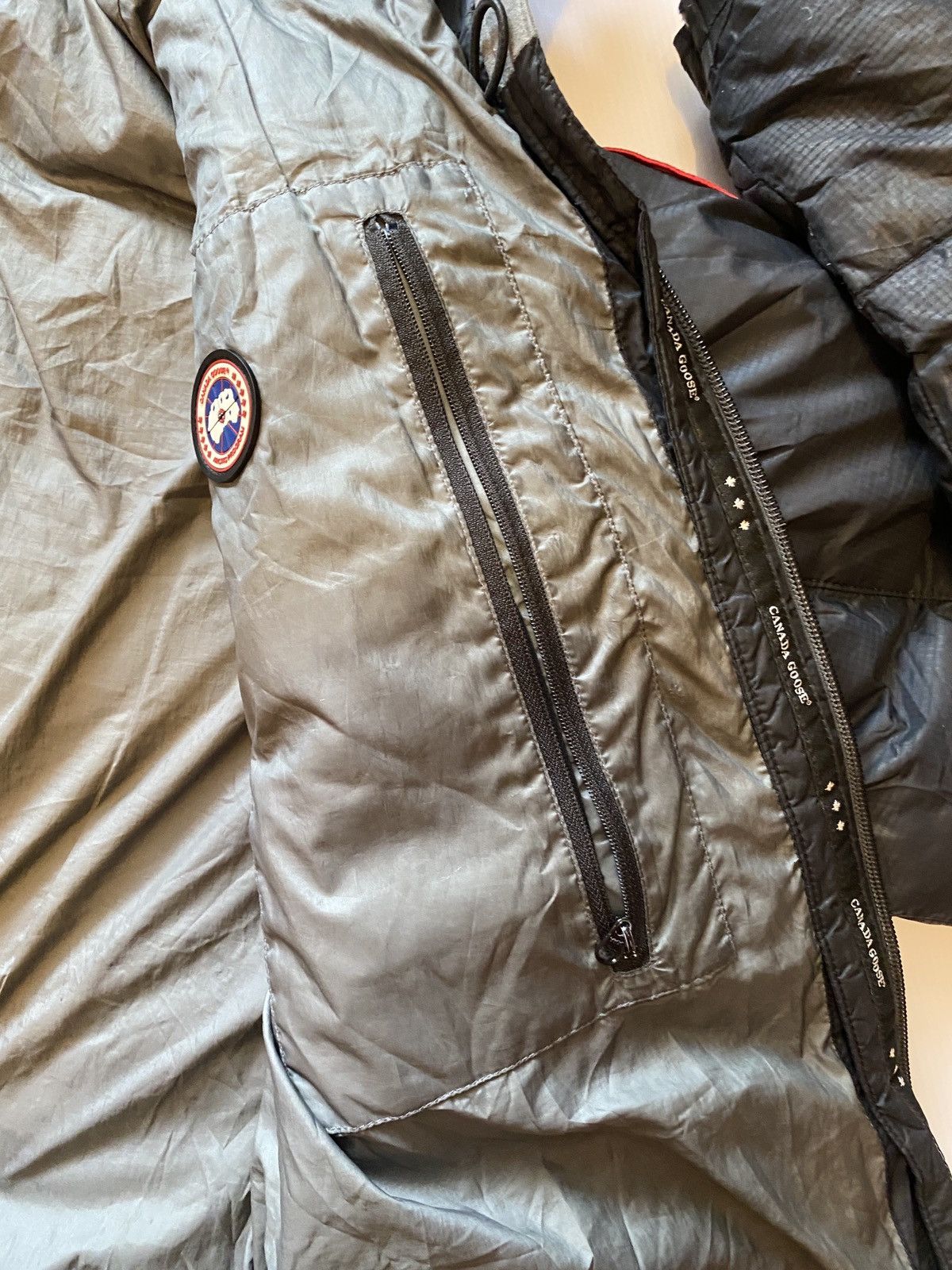 Canada Goose Canada Goose down jacket reflective Size US L / EU 52-54 / 3 - 17 Thumbnail