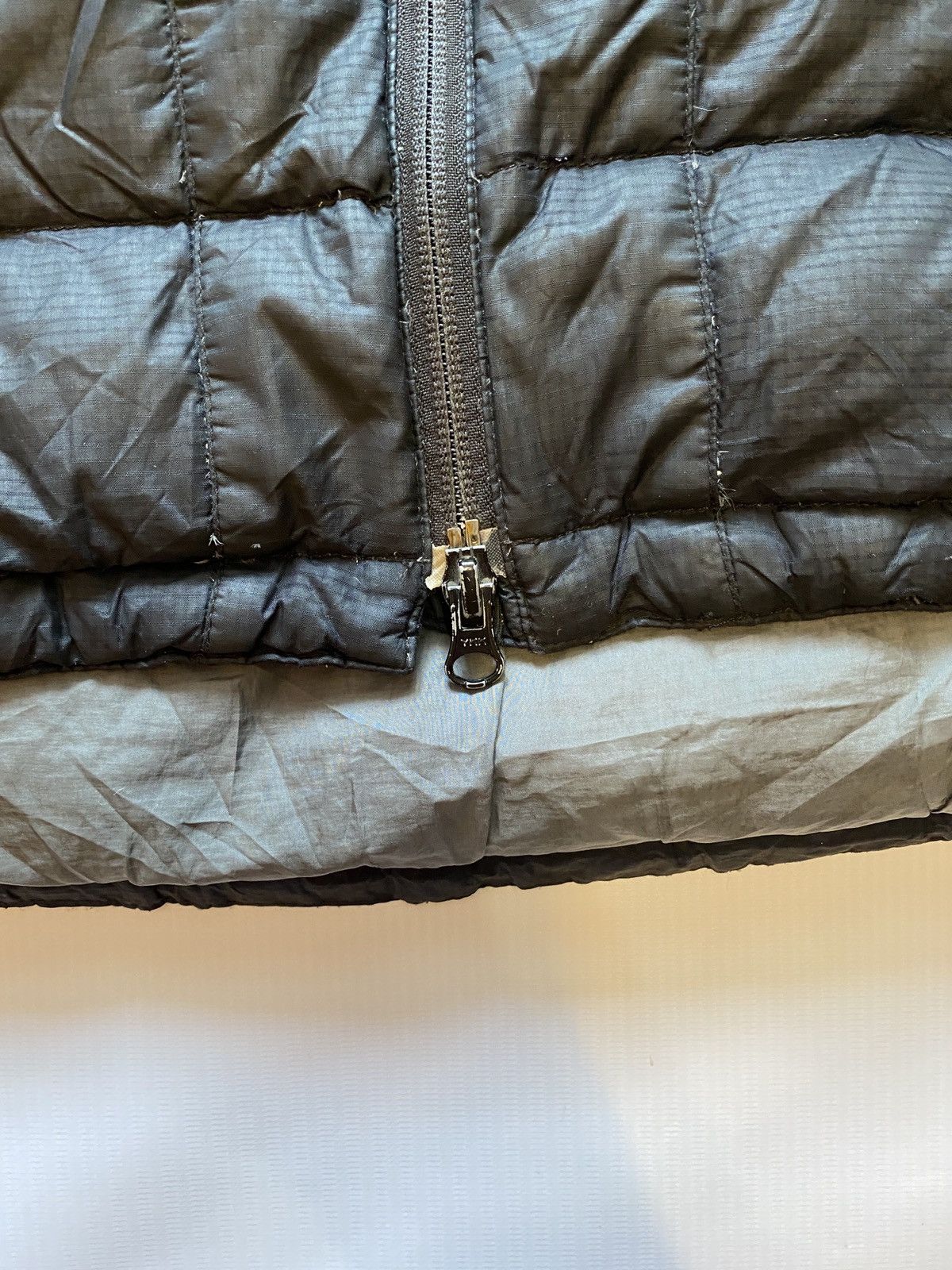 Canada Goose Canada Goose down jacket reflective Size US L / EU 52-54 / 3 - 5 Thumbnail