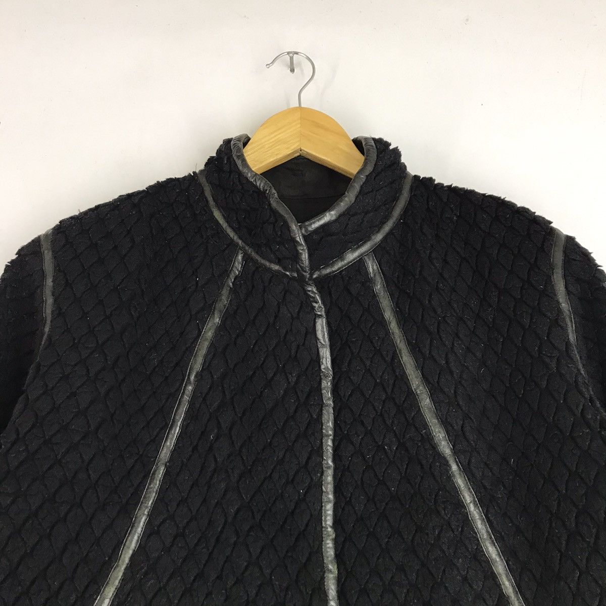 Issey Miyake Issey Miyake 70s Brand Lebel line leather Design Pangolin Size L / US 10 / IT 46 - 2 Thumbnail