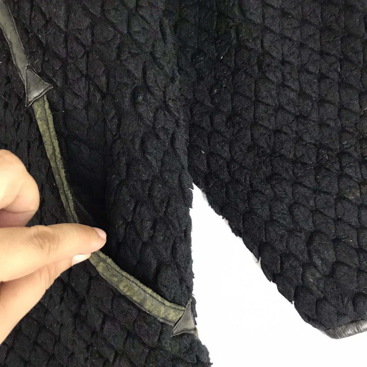 Issey Miyake Issey Miyake 70s Brand Lebel line leather Design Pangolin Size L / US 10 / IT 46 - 4 Thumbnail