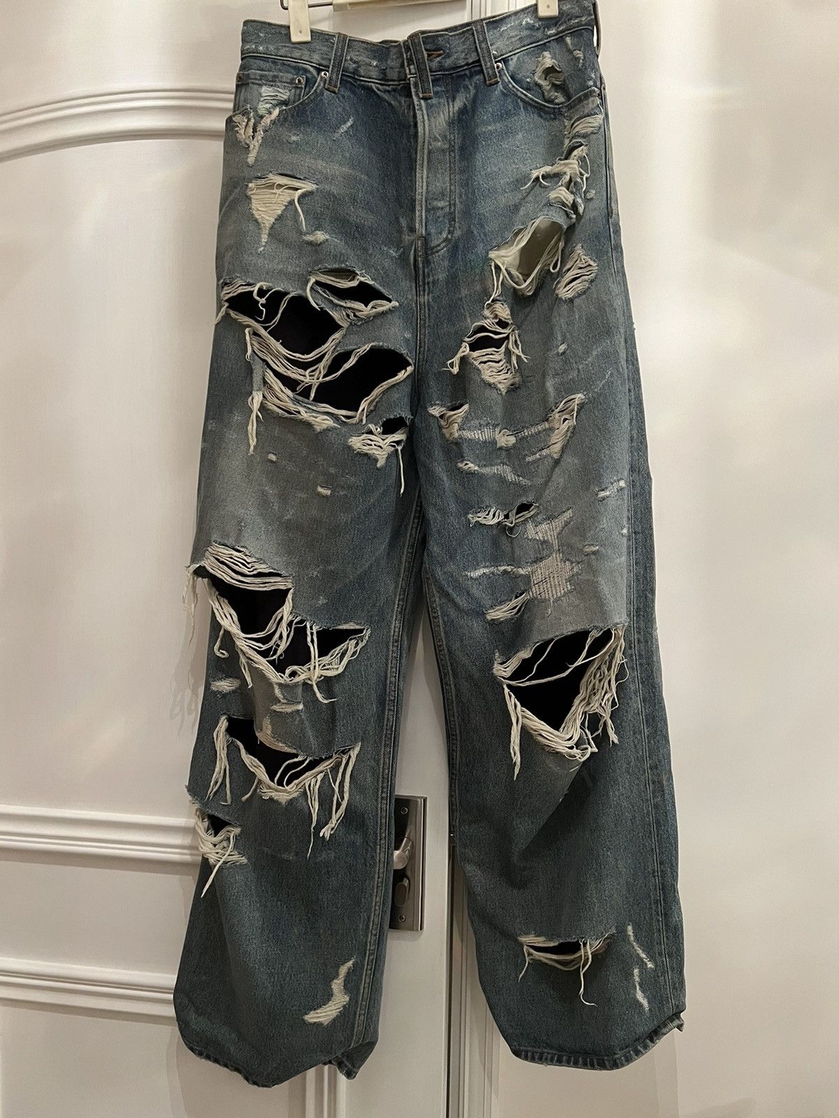 Balenciaga Balenciaga FW21 destroyed baggy denim | Grailed