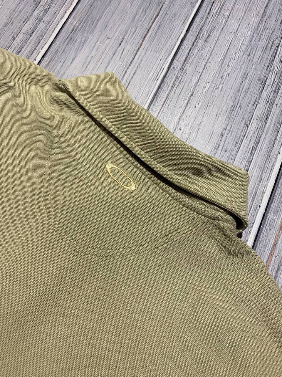 Oakley Vintage Oakley Polo Shirt 00s Gorpcore Size US L / EU 52-54 / 3 - 12 Thumbnail
