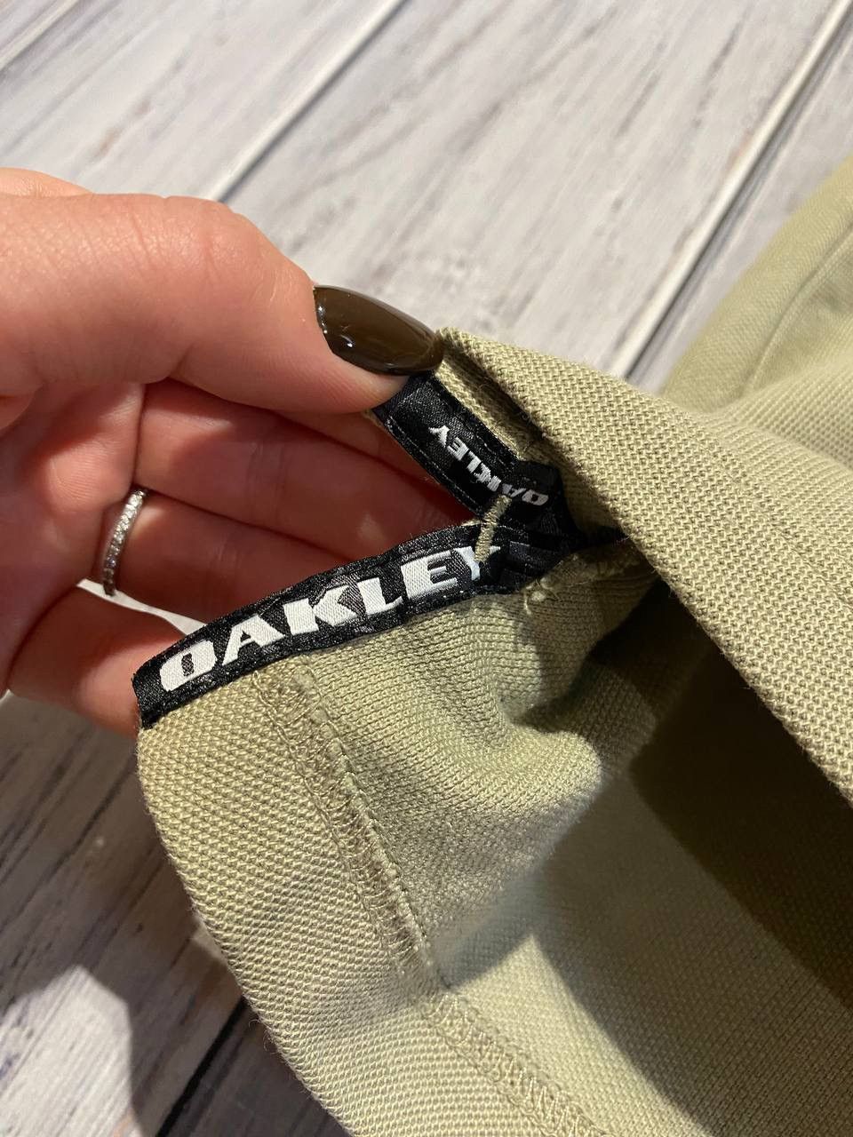 Oakley Vintage Oakley Polo Shirt 00s Gorpcore Size US L / EU 52-54 / 3 - 7 Thumbnail