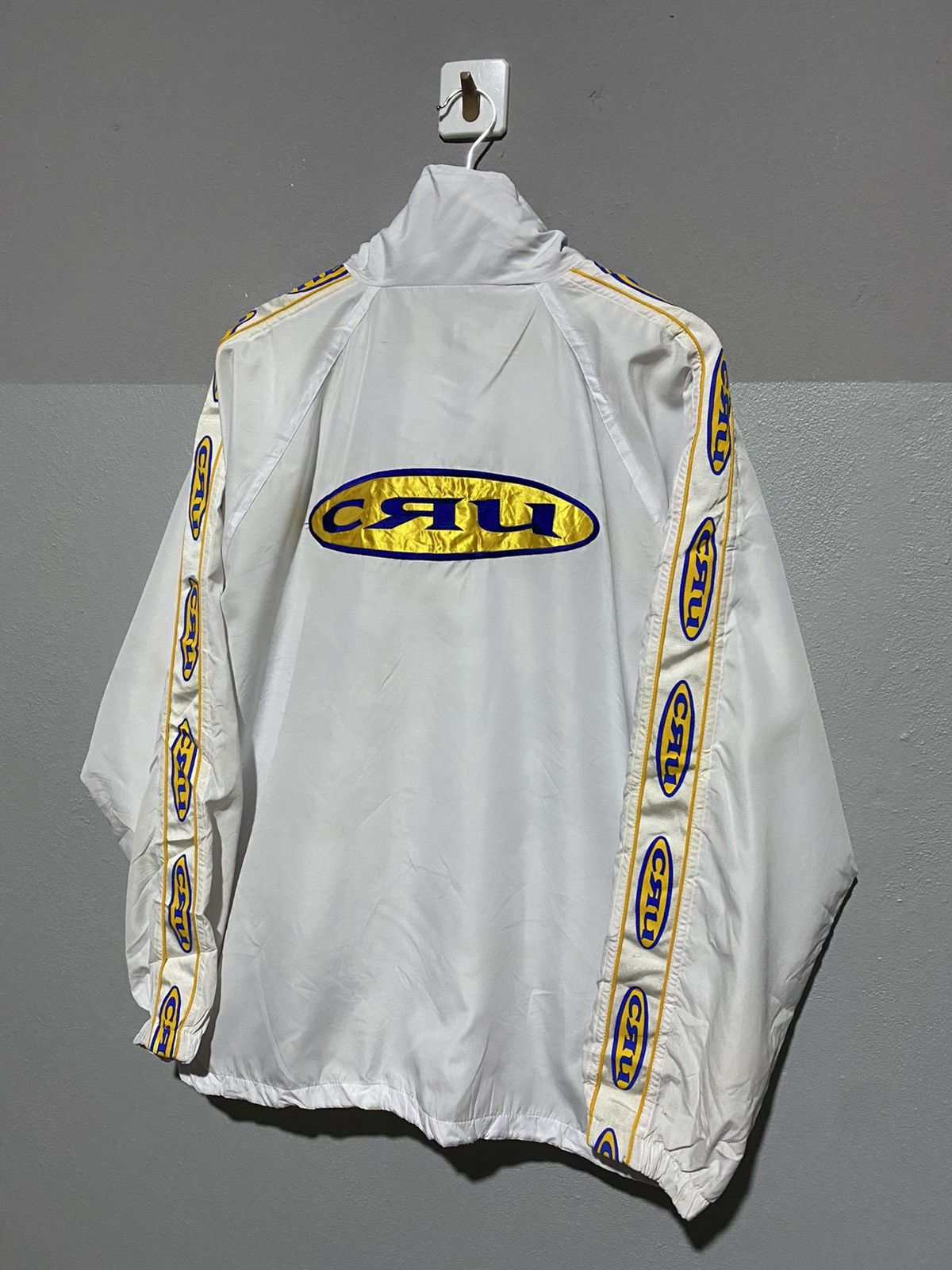 Other Vintage CRU Track Jacket White & Gold Logo Tape Windbreaker Size US L / EU 52-54 / 3 - 3 Thumbnail