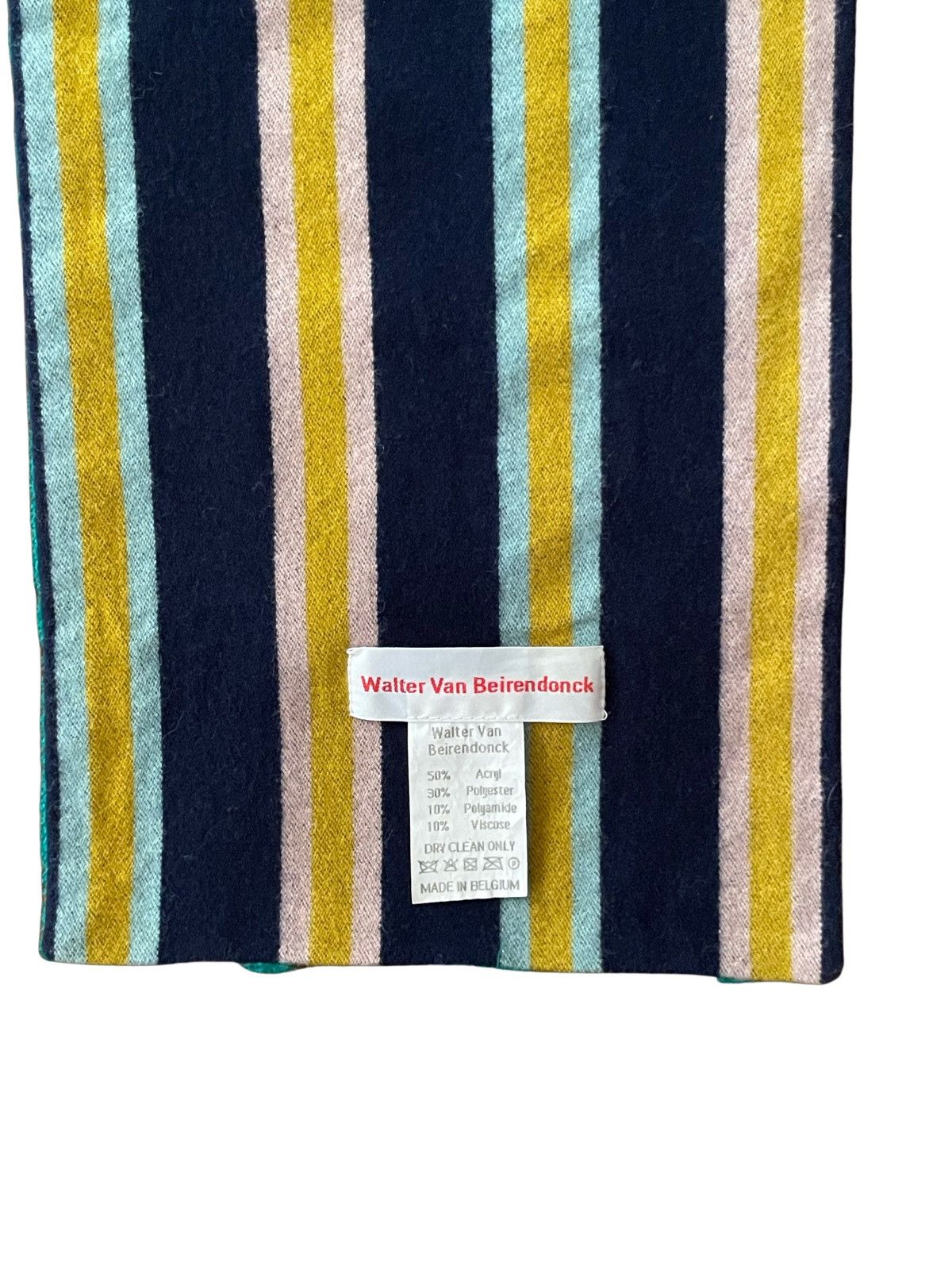 Walter Van Beirendonck Walter Van Beirendonck AW14 Crossed Crocodiles Growl scarf Size ONE SIZE - 11 Thumbnail