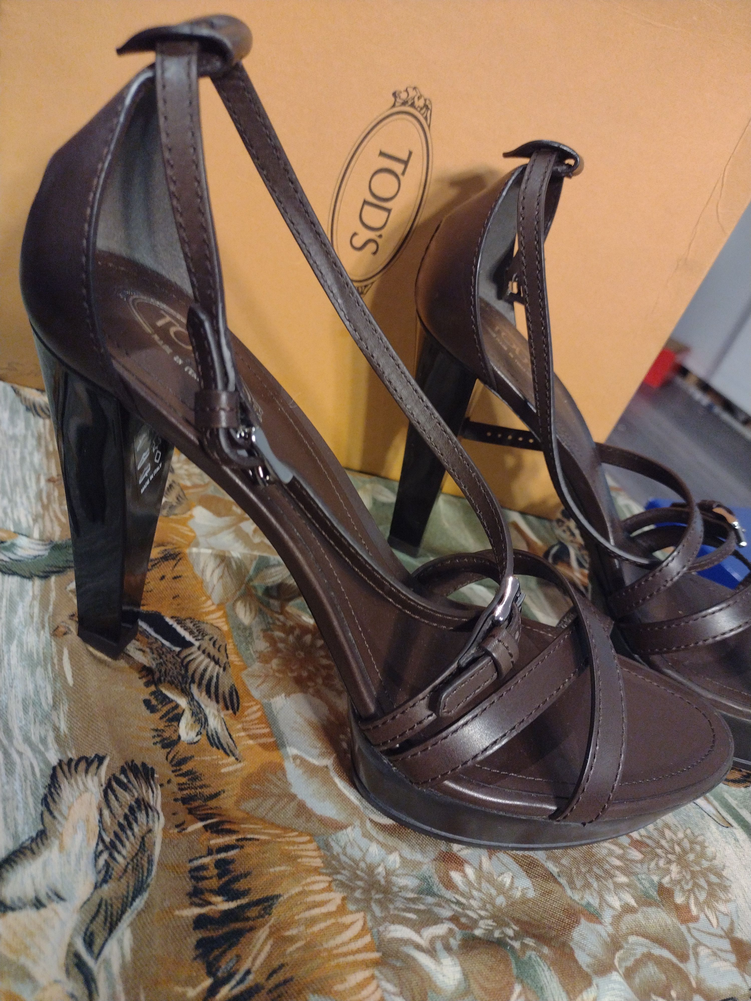 Tod's Sandale T 105 FIBBIETTE 40 Size US 9 / IT 39 - 1 Thumbnail