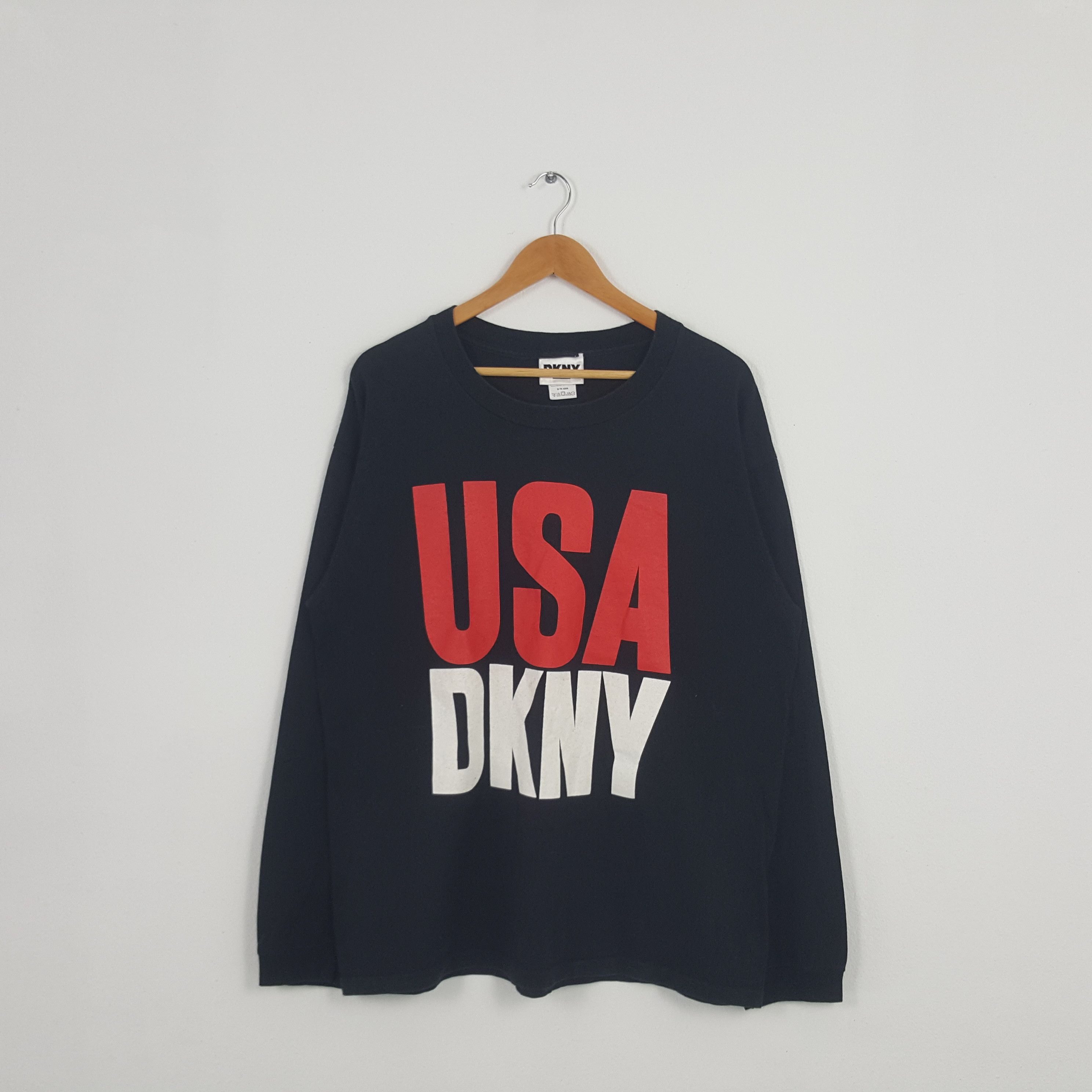 Vintage USA DKNY Tshirt