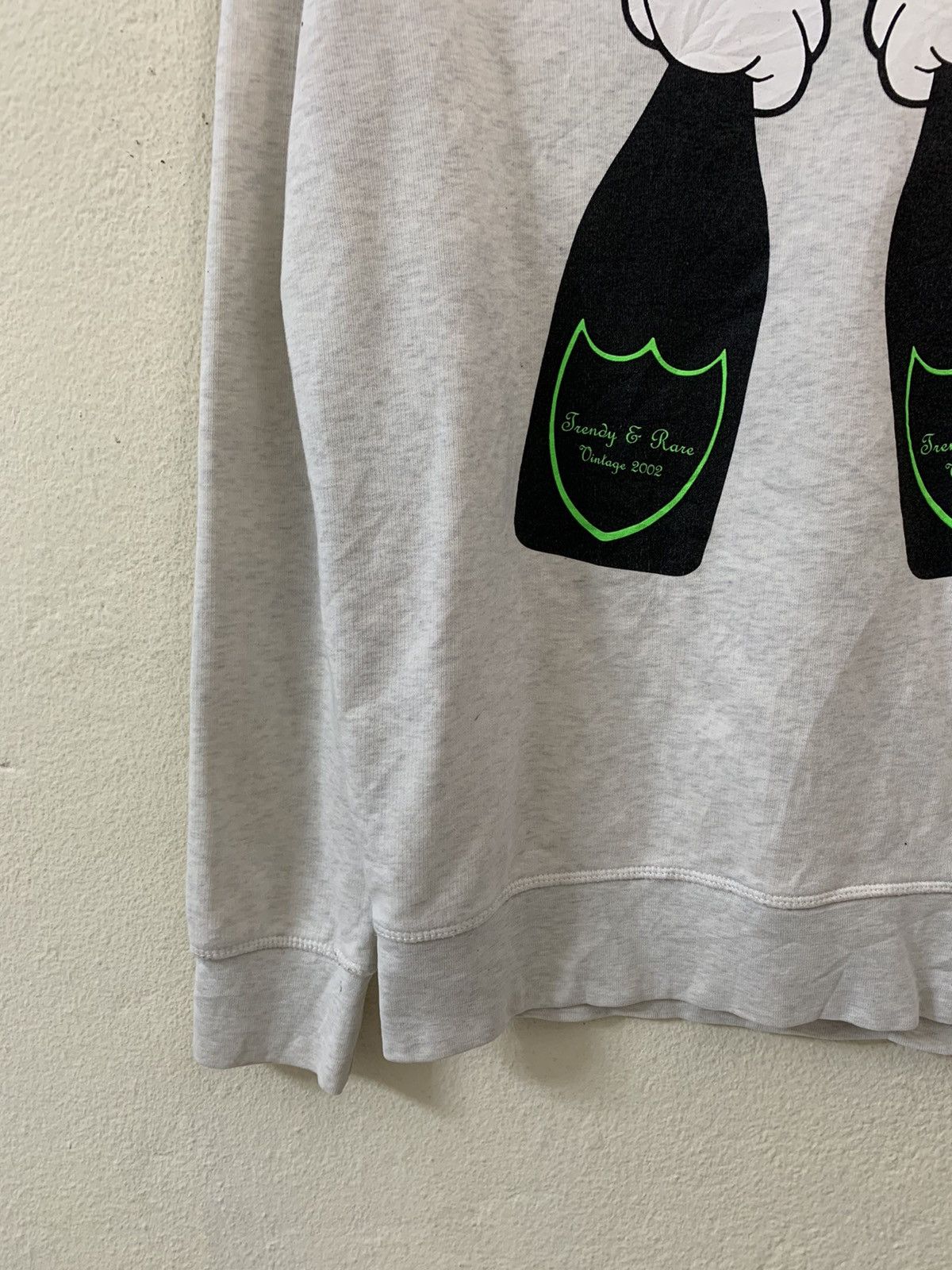 Japanese Brand Trendy & Rare Vintage 2002 Sweatshirt Size US S / EU 44-46 / 1 - 3 Thumbnail