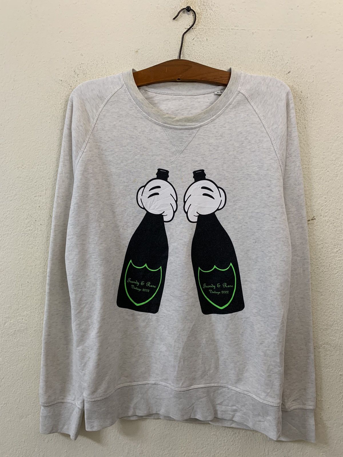 Japanese Brand Trendy & Rare Vintage 2002 Sweatshirt Size US S / EU 44-46 / 1 - 1 Thumbnail