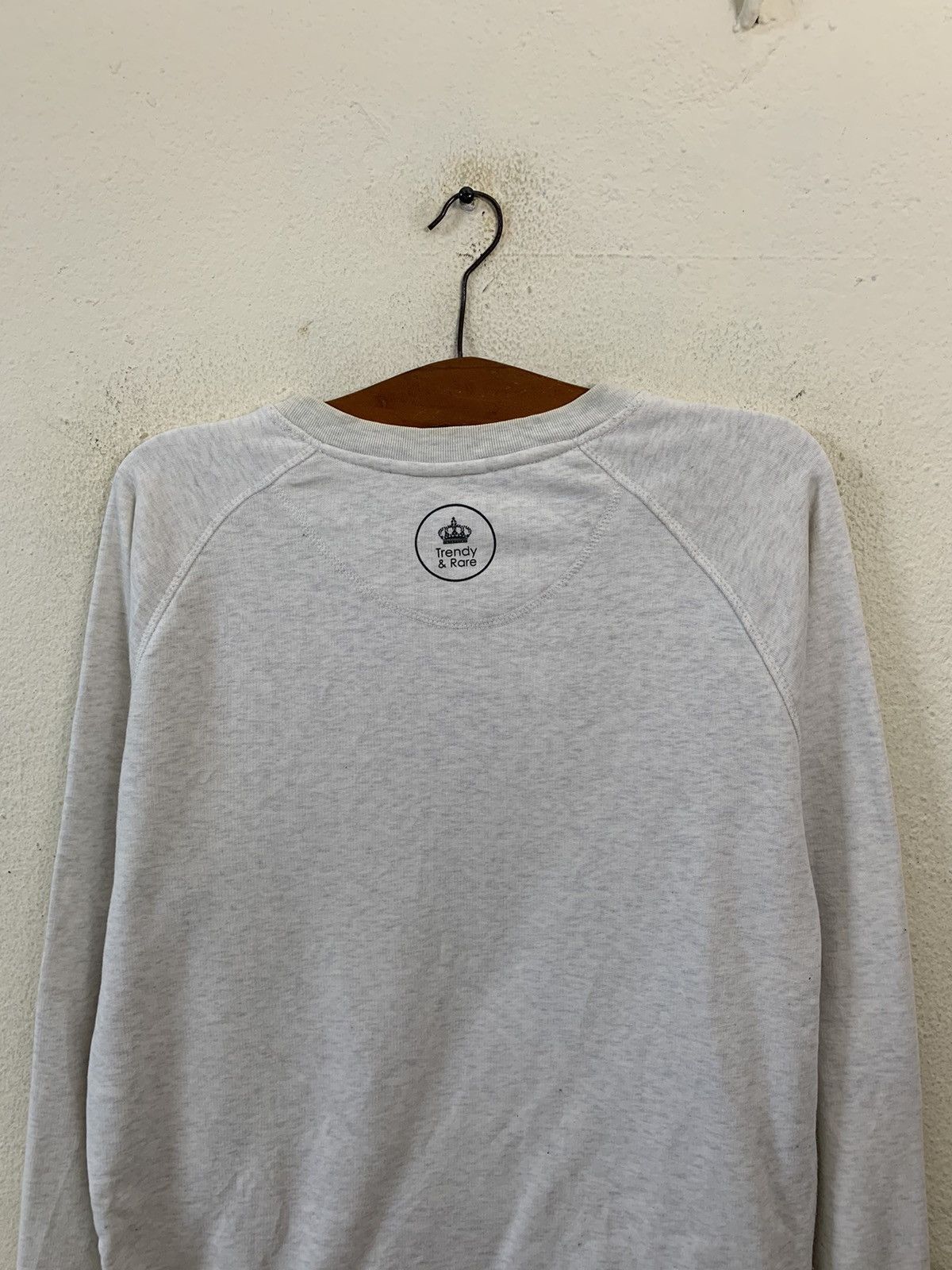 Japanese Brand Trendy & Rare Vintage 2002 Sweatshirt Size US S / EU 44-46 / 1 - 10 Thumbnail