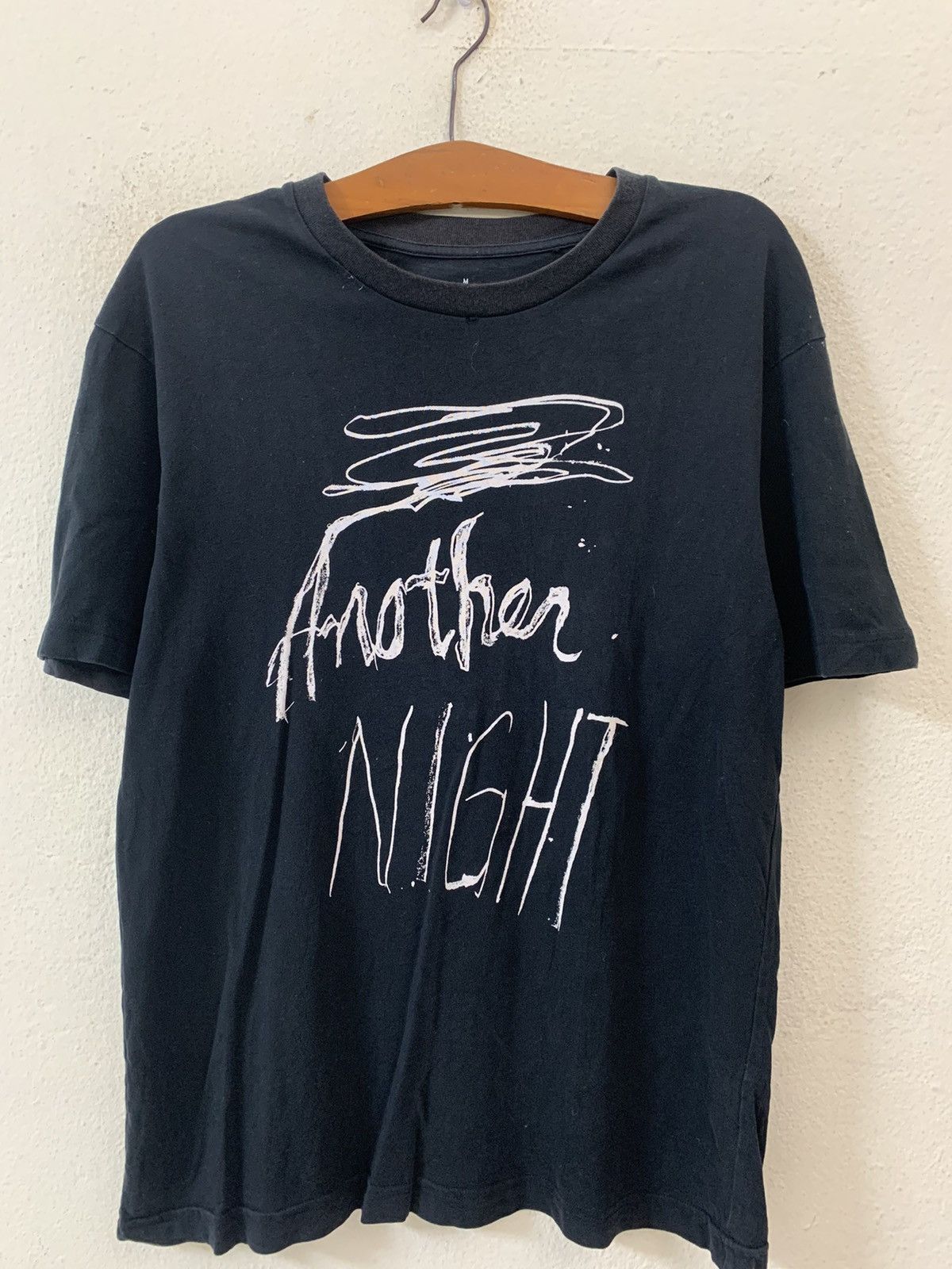 Uniqlo Uniqlo SPRZ Another Night Tee Size US M / EU 48-50 / 2 - 1 Thumbnail