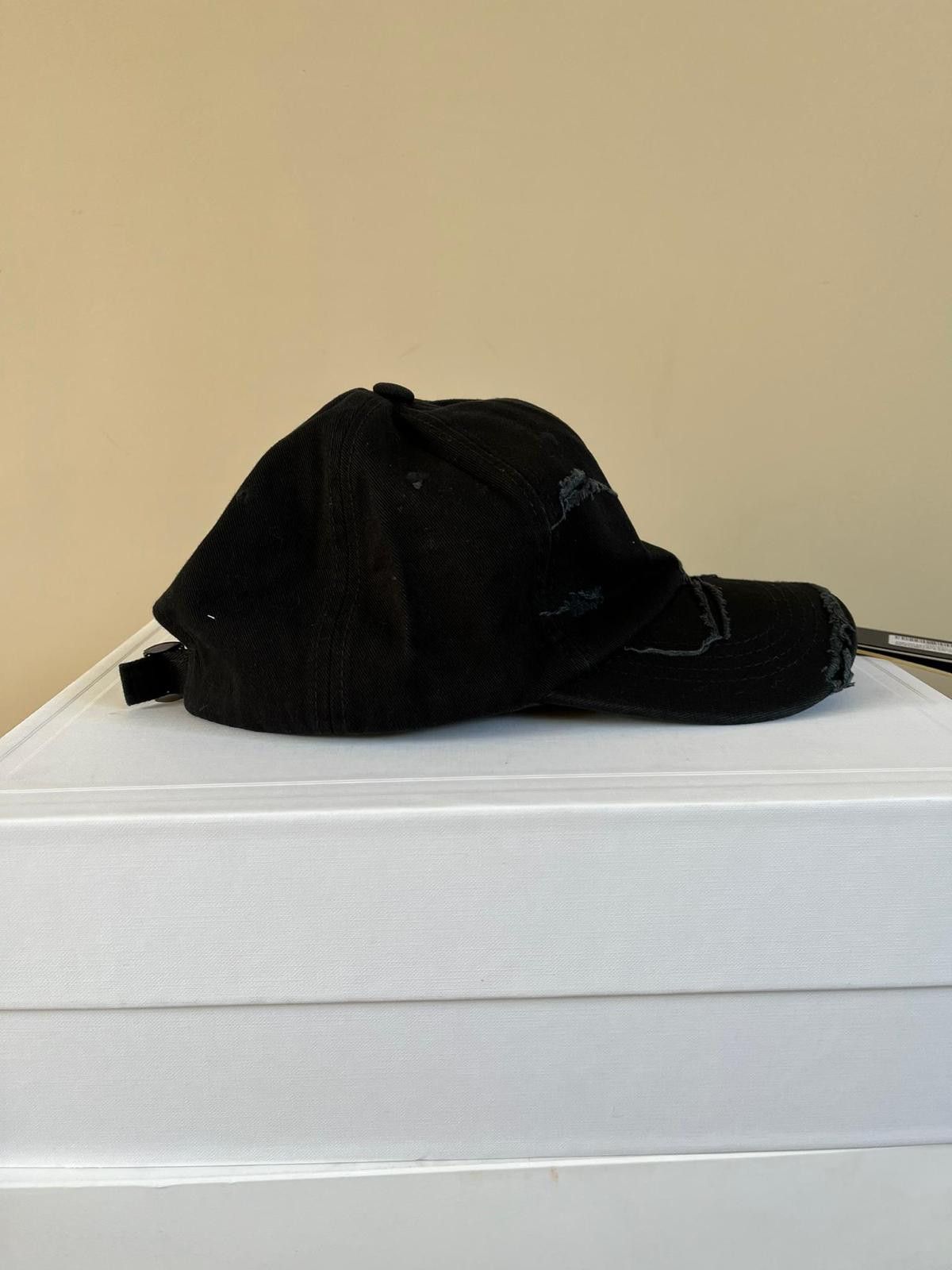 Palm Angels Ripped Logo Cap in Black/White Size ONE SIZE - 5 Thumbnail