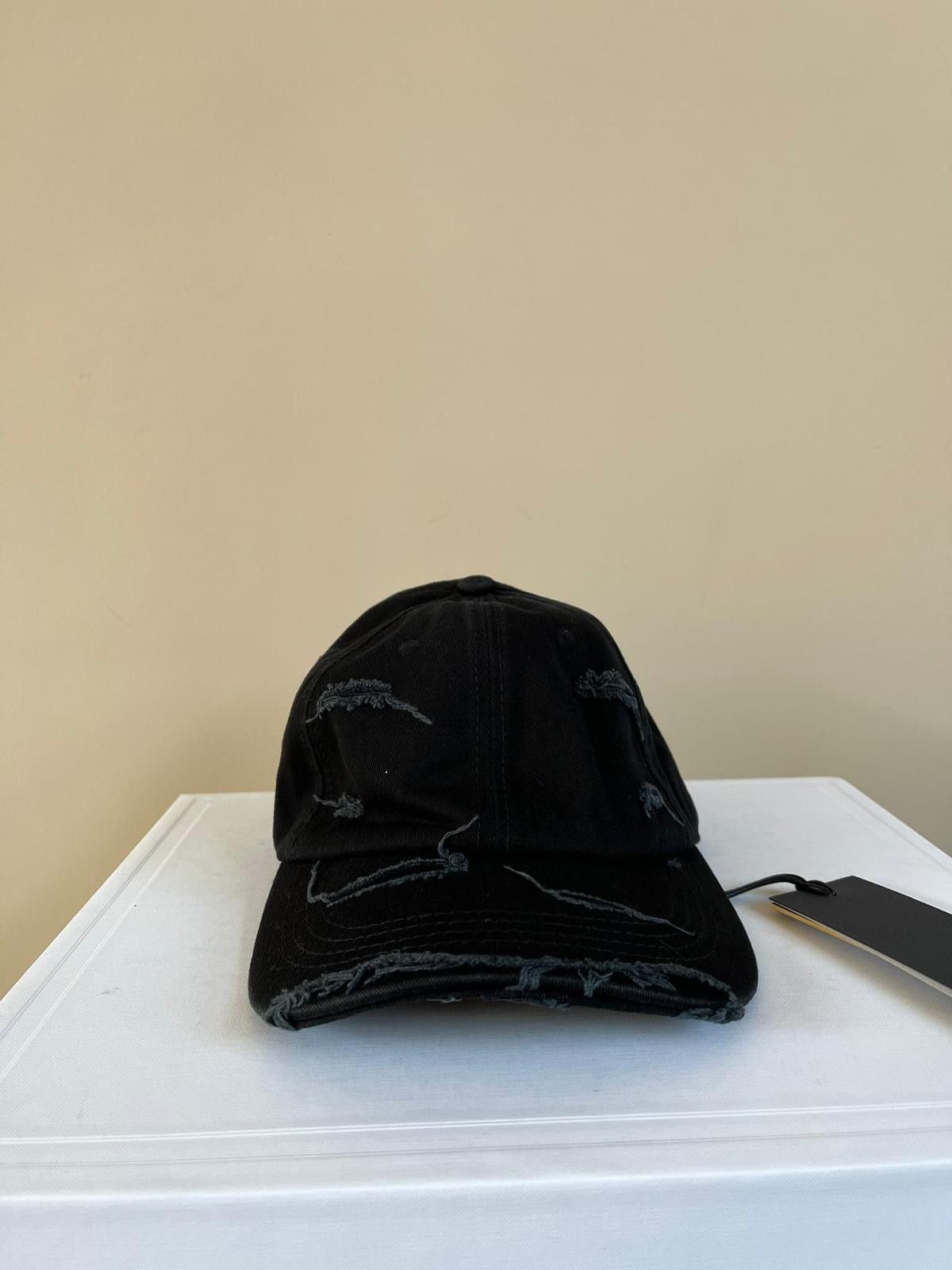 Palm Angels Ripped Logo Cap in Black/White Size ONE SIZE - 7 Thumbnail