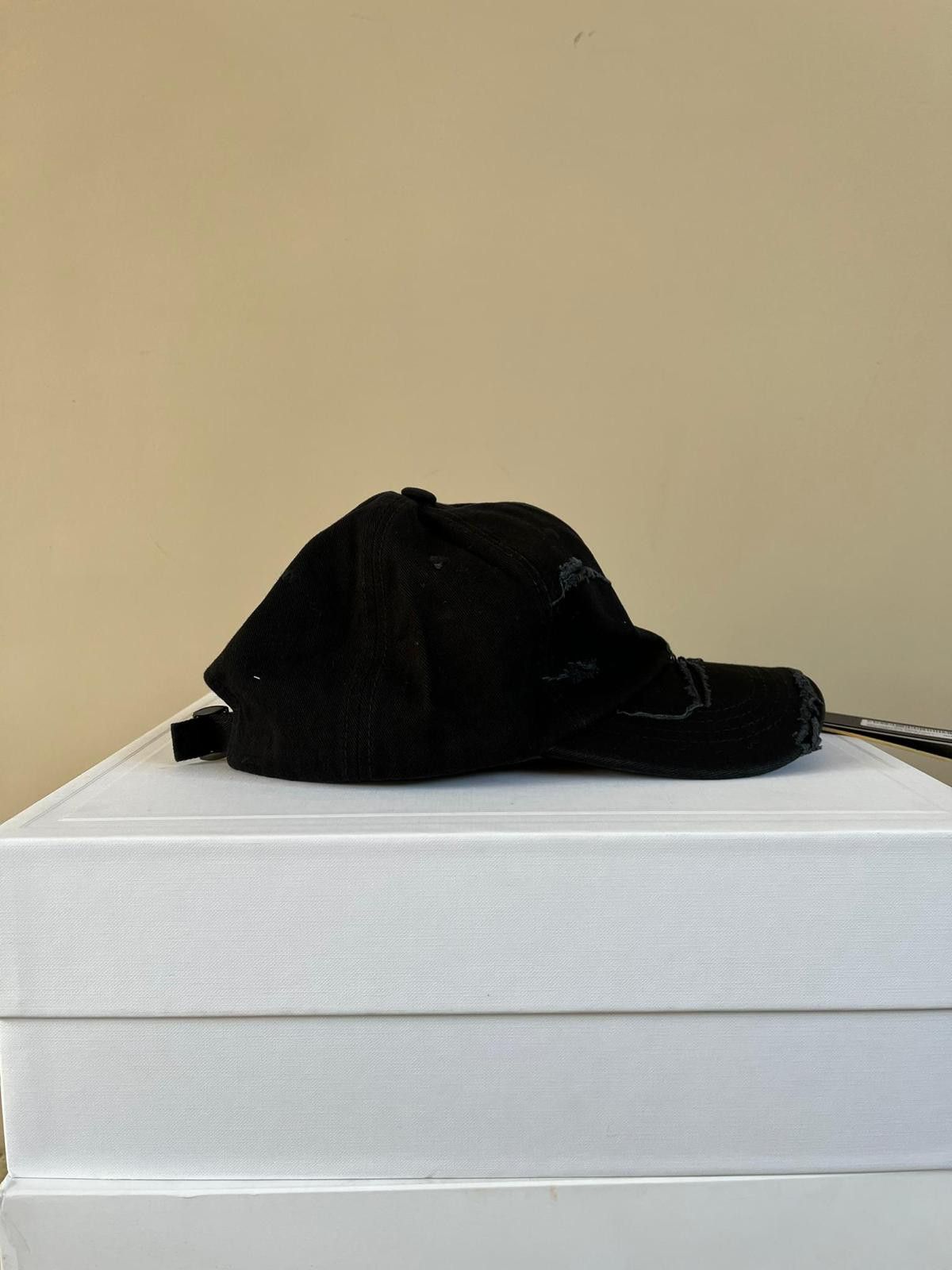 Palm Angels Ripped Logo Cap in Black/White Size ONE SIZE - 6 Thumbnail
