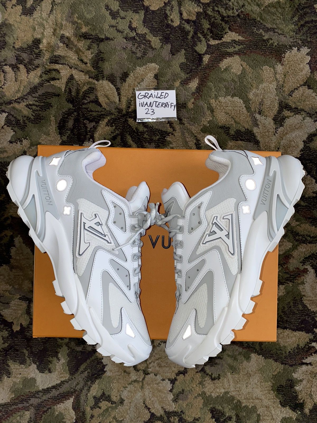 Louis Vuitton Louis Vuitton Runner Tactic Sneakers Size US 10 / EU 43 - 16 Thumbnail