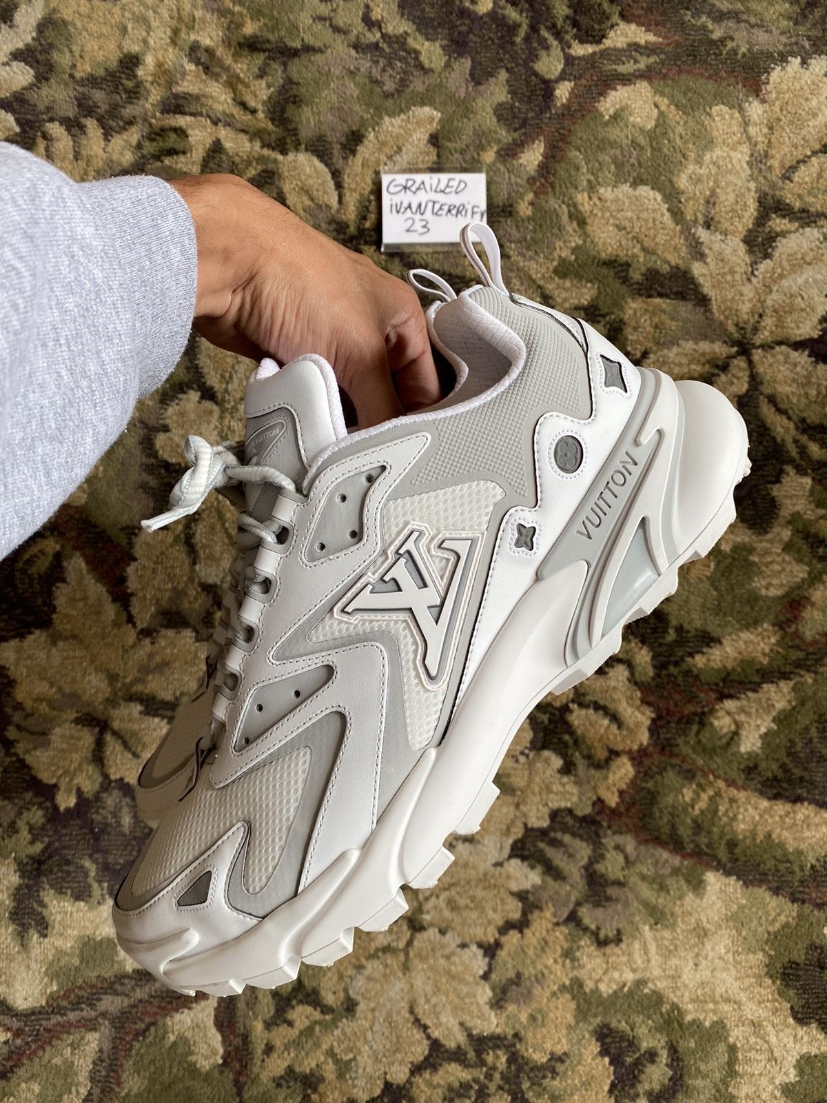 Louis Vuitton Louis Vuitton Runner Tactic Sneakers Size US 10 / EU 43 - 4 Thumbnail