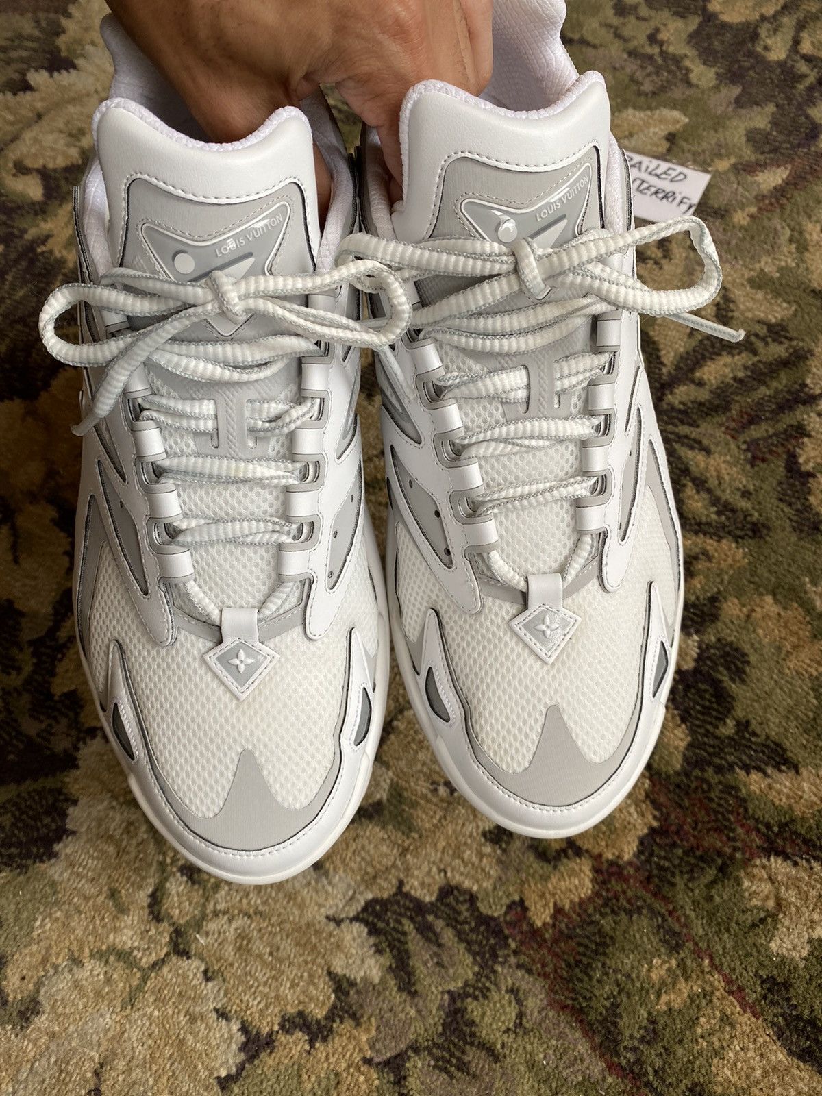 Louis Vuitton Louis Vuitton Runner Tactic Sneakers Size US 10 / EU 43 - 6 Thumbnail