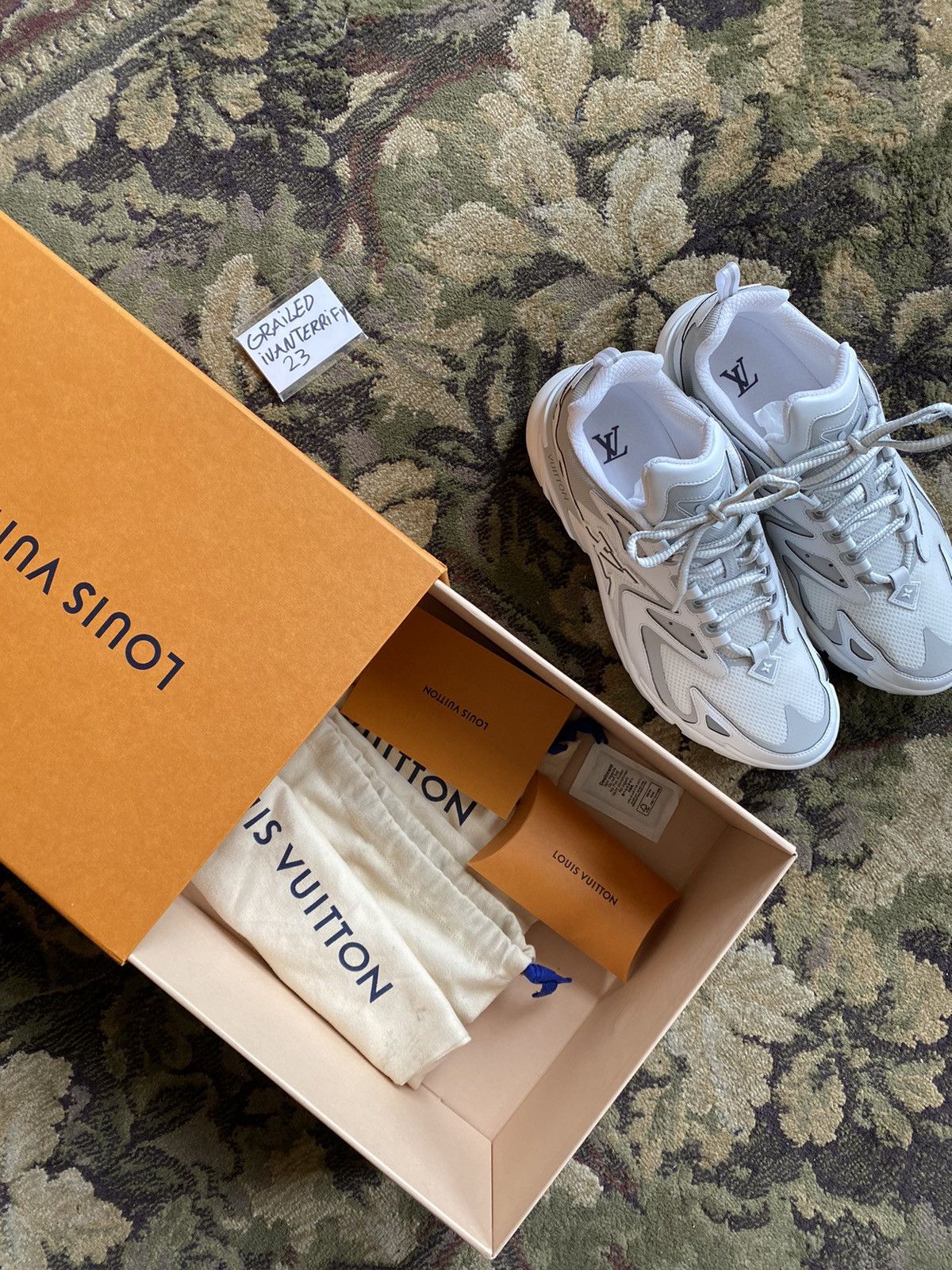 Louis Vuitton Louis Vuitton Runner Tactic Sneakers Size US 10 / EU 43 - 15 Thumbnail