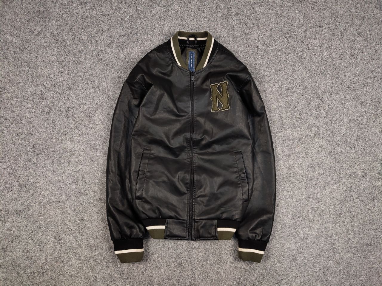 Japanese Brand Vintage y2k Varsity Letterman Bomber Jacket Eco leather Size US L / EU 52-54 / 3 - 1 Thumbnail
