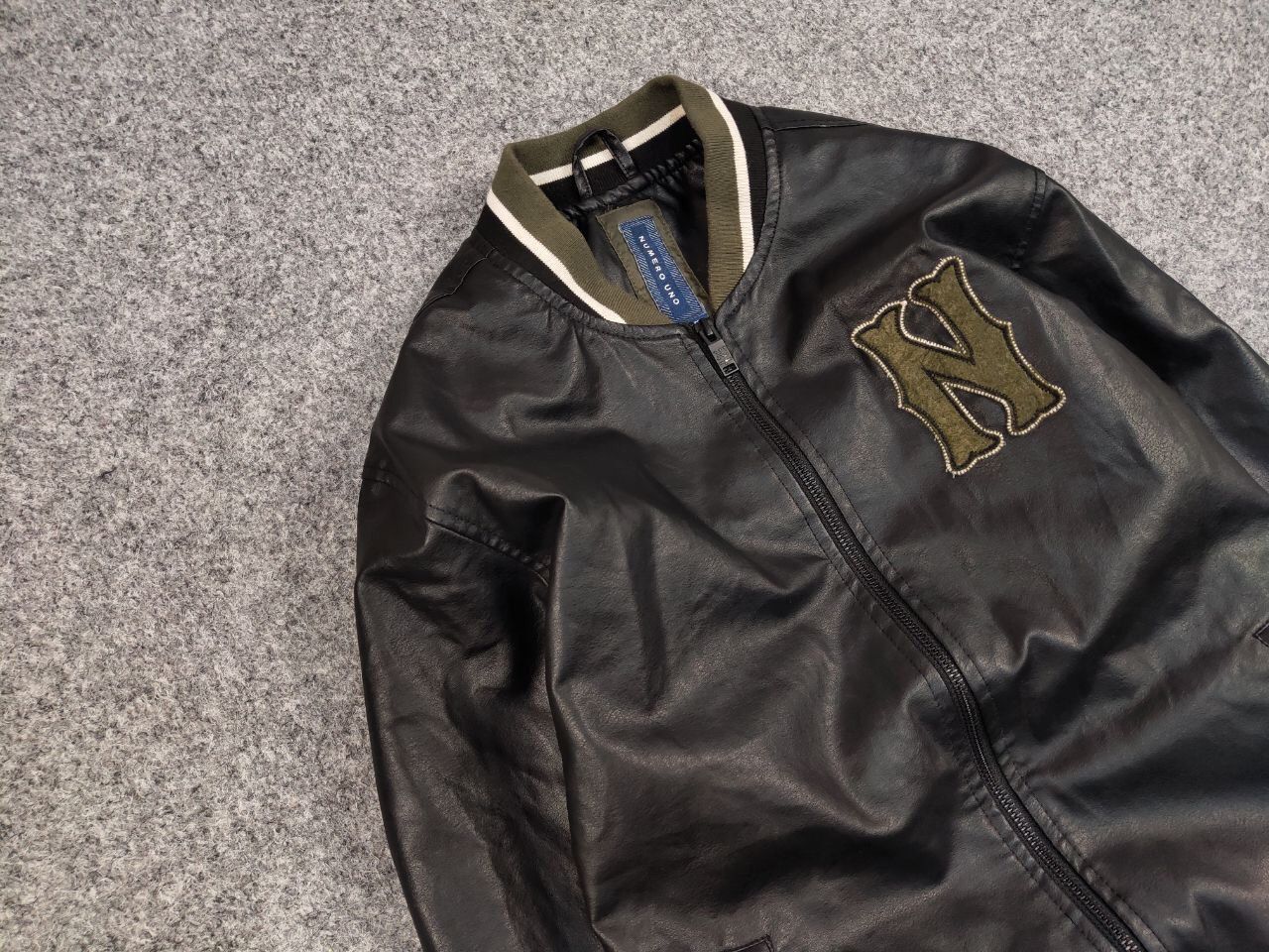 Japanese Brand Vintage y2k Varsity Letterman Bomber Jacket Eco leather Size US L / EU 52-54 / 3 - 7 Thumbnail