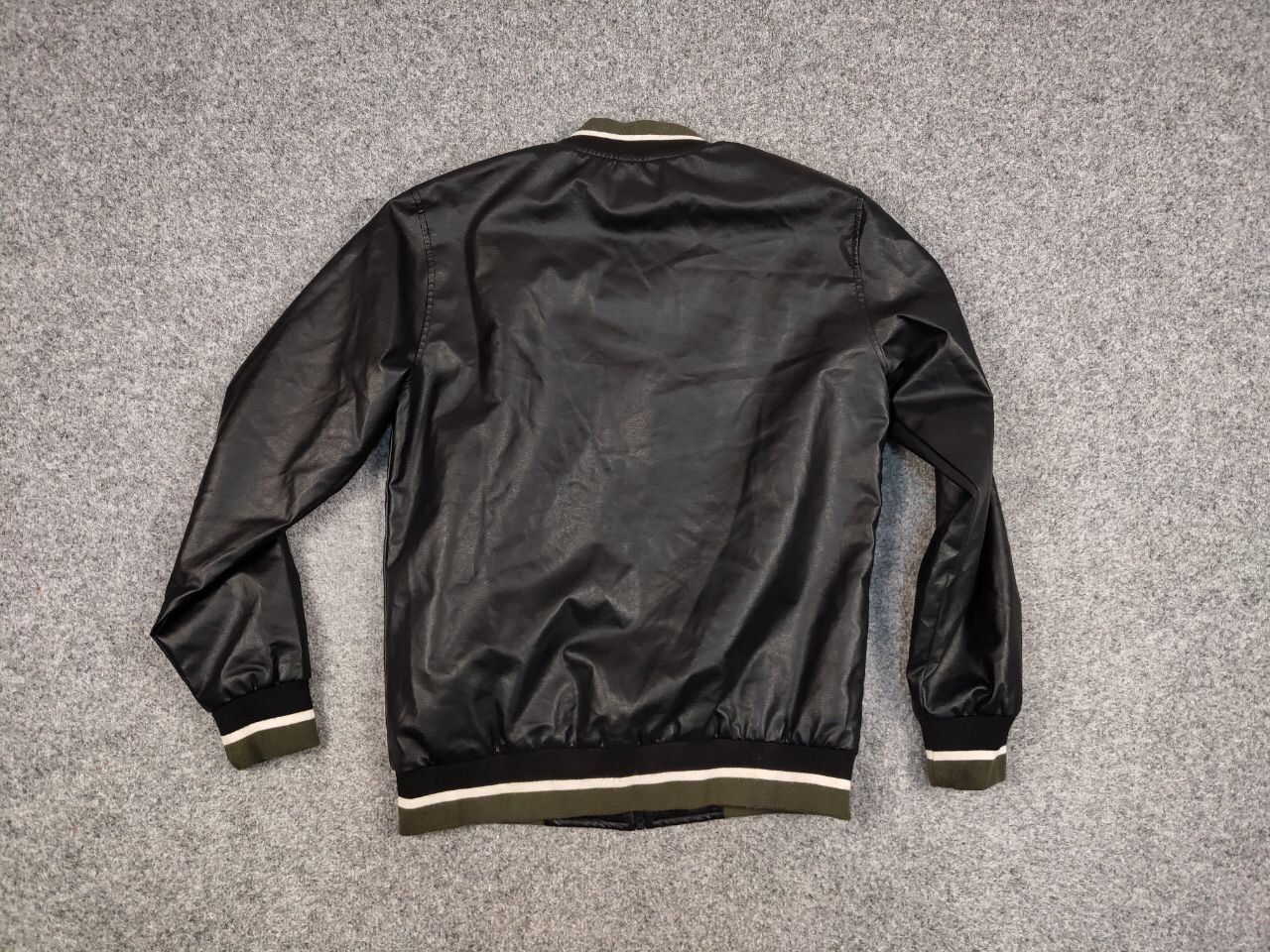 Japanese Brand Vintage y2k Varsity Letterman Bomber Jacket Eco leather Size US L / EU 52-54 / 3 - 17 Thumbnail