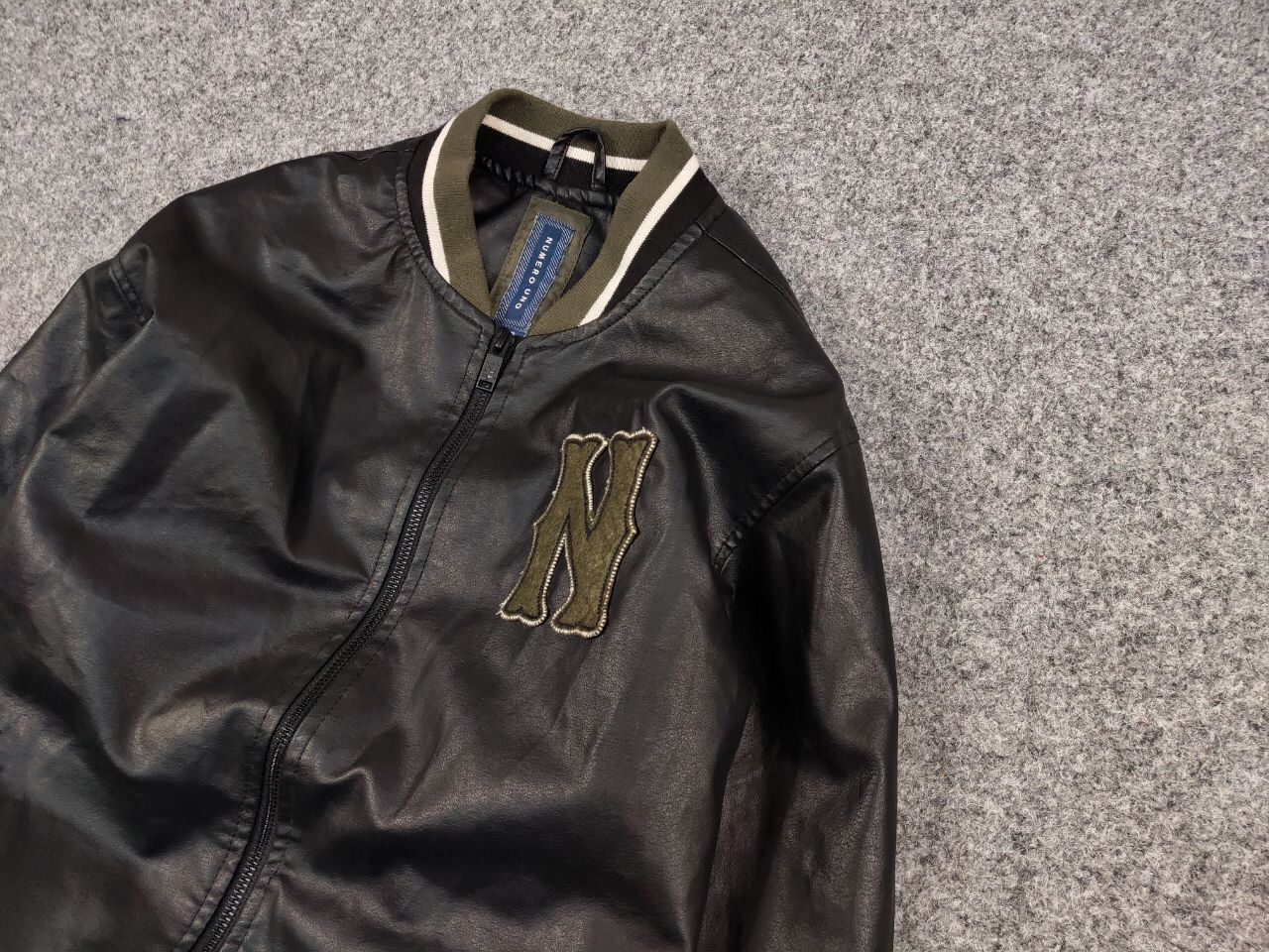 Japanese Brand Vintage y2k Varsity Letterman Bomber Jacket Eco leather Size US L / EU 52-54 / 3 - 4 Thumbnail