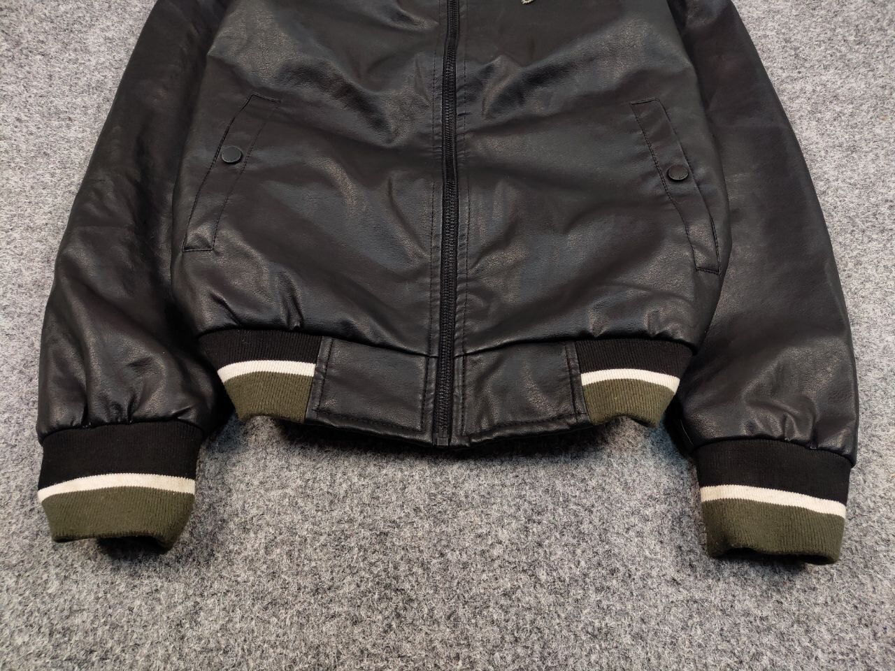 Japanese Brand Vintage y2k Varsity Letterman Bomber Jacket Eco leather Size US L / EU 52-54 / 3 - 9 Thumbnail
