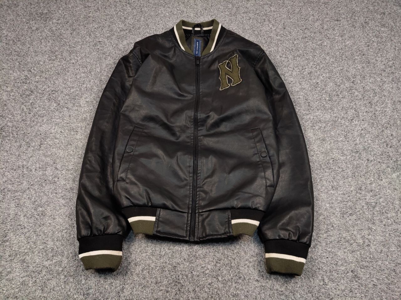 Japanese Brand Vintage y2k Varsity Letterman Bomber Jacket Eco leather Size US L / EU 52-54 / 3 - 2 Thumbnail