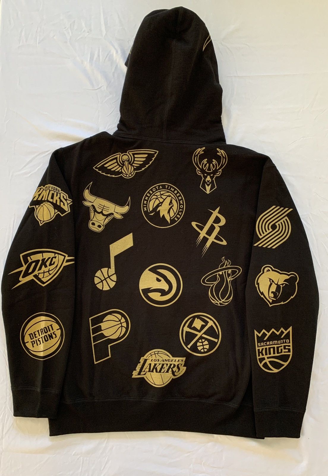 Drake XXXL 3XL OVO X NBA TEAM ICONS OG OWL HOODIE 2022 Size US XXL / EU 58 / 5 - 8 Thumbnail