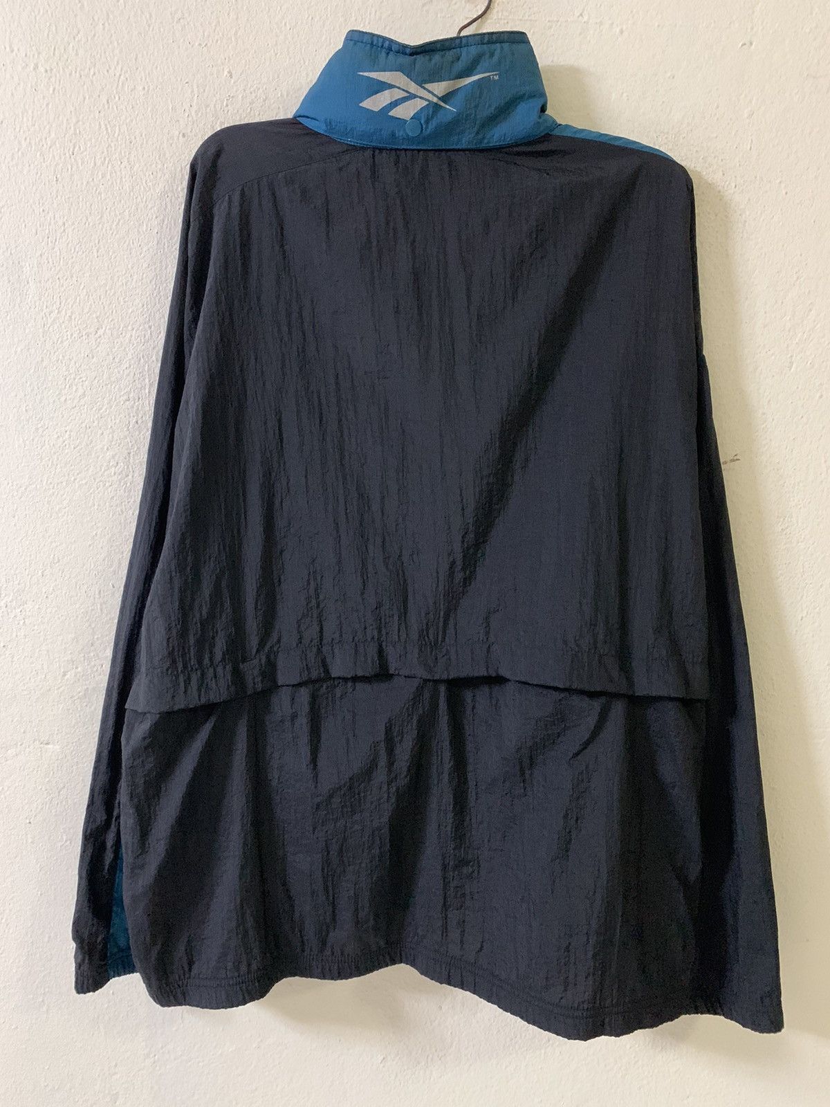 Reebok Vintage Reebok Windbreaker Jacket Size US L / EU 52-54 / 3 - 6 Thumbnail