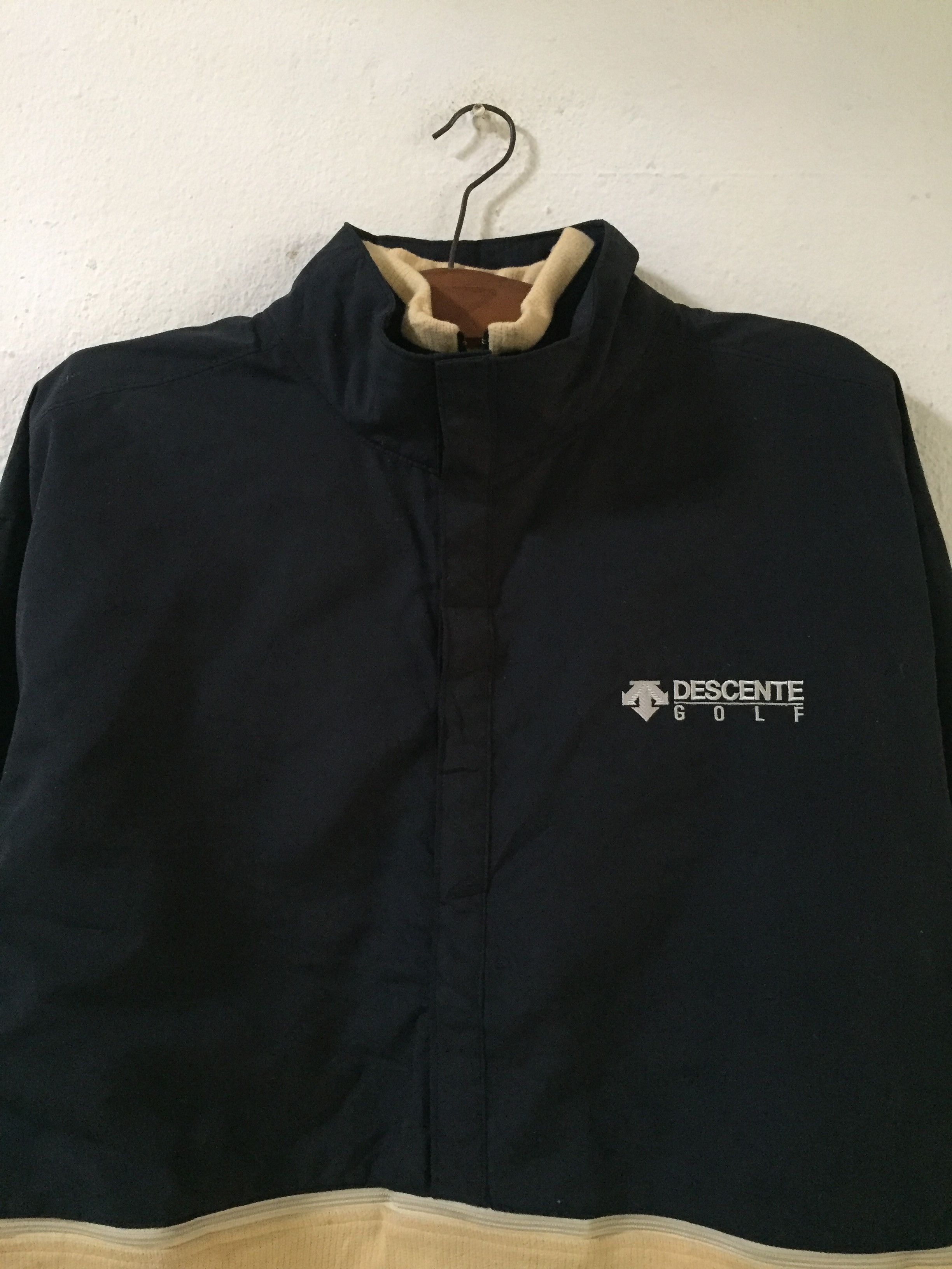 Descente Vintage Descente Golf Vest Sweater Windbreaker Jacket Size US S / EU 44-46 / 1 - 4 Thumbnail