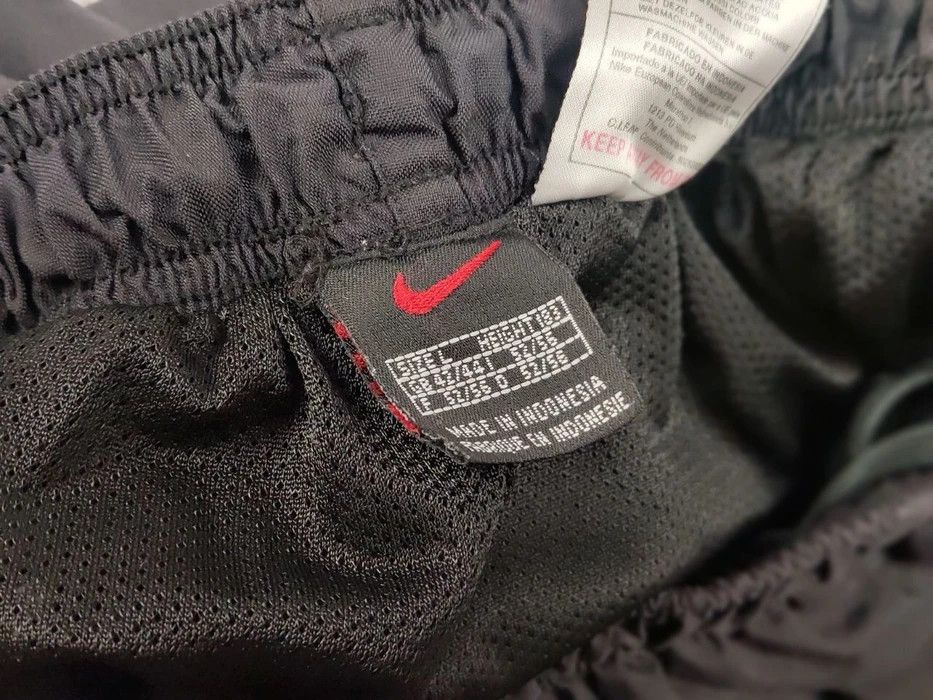 Nike Vintage Nike Swoosh Track Black Jogger Pants Travis Scott Size US 34 / EU 50 - 10 Thumbnail