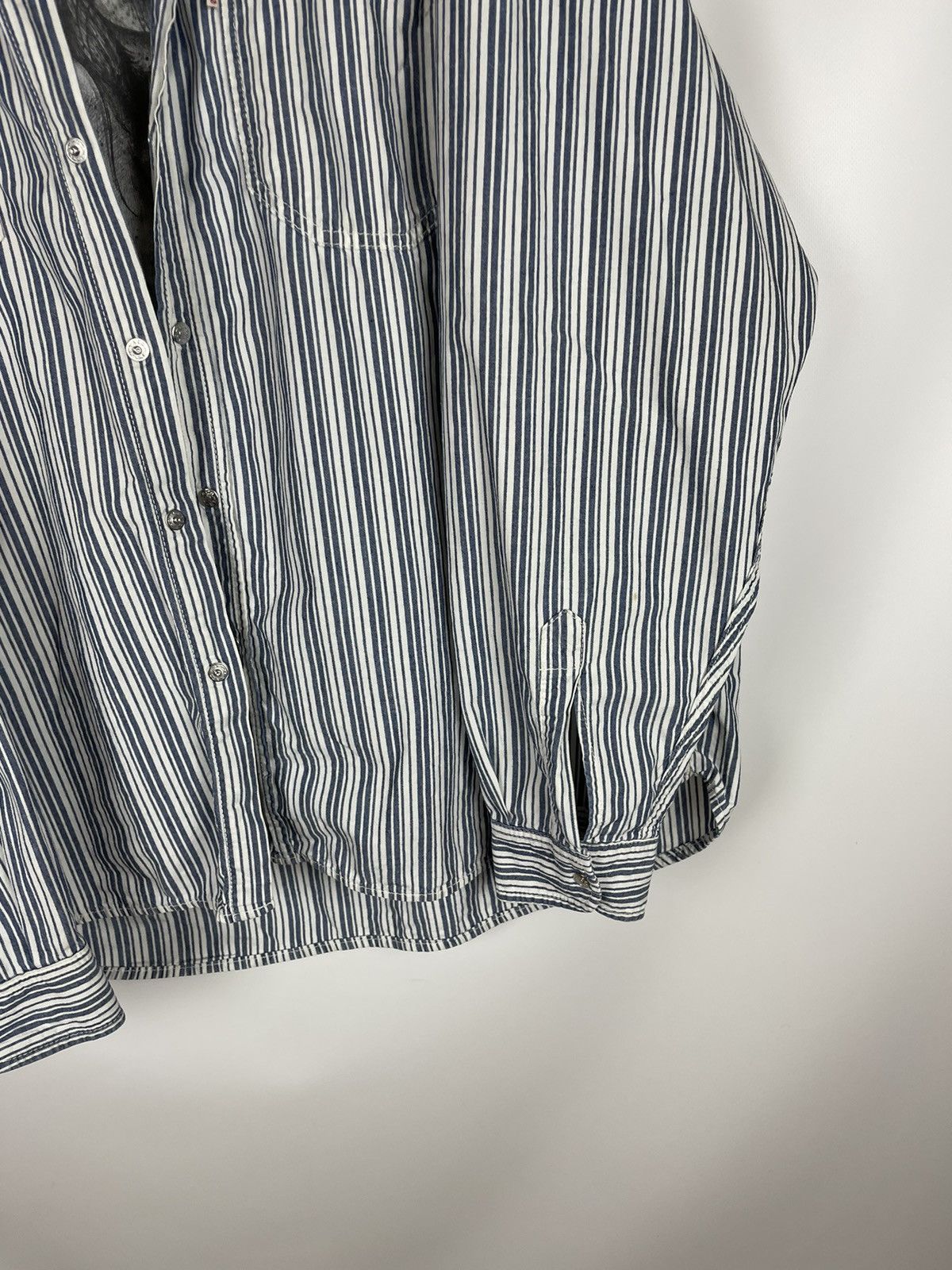 Levi's Levi’s vintage 90s oversized striped denim long sleeve shirt Size US XL / EU 56 / 4 - 4 Thumbnail