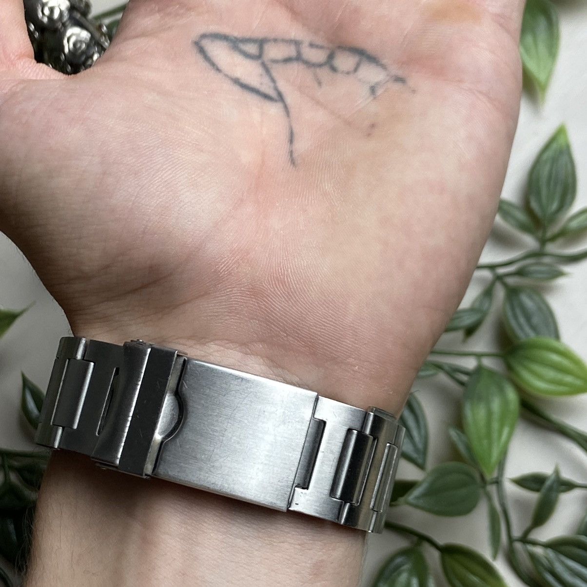 Japanese Brand MINIMALISTIC ARCHIVE QUARTZ WATCHES 1990s Size ONE SIZE - 2 Thumbnail
