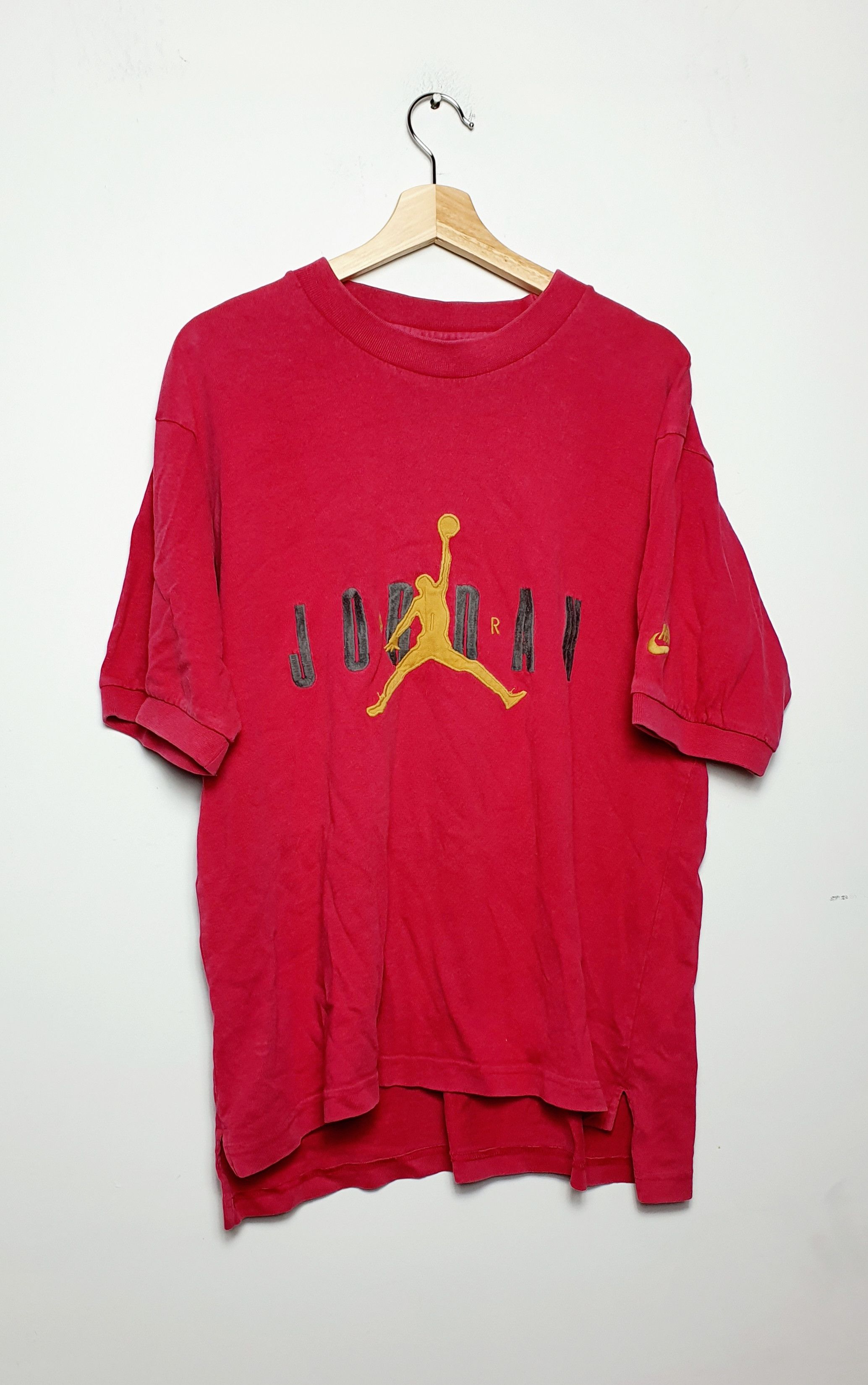 Jordan Brand × Nike × Vintage Nike Jordan Air 90s 80s T-shirt Vintage Size US L / EU 52-54 / 3 - 1 Thumbnail
