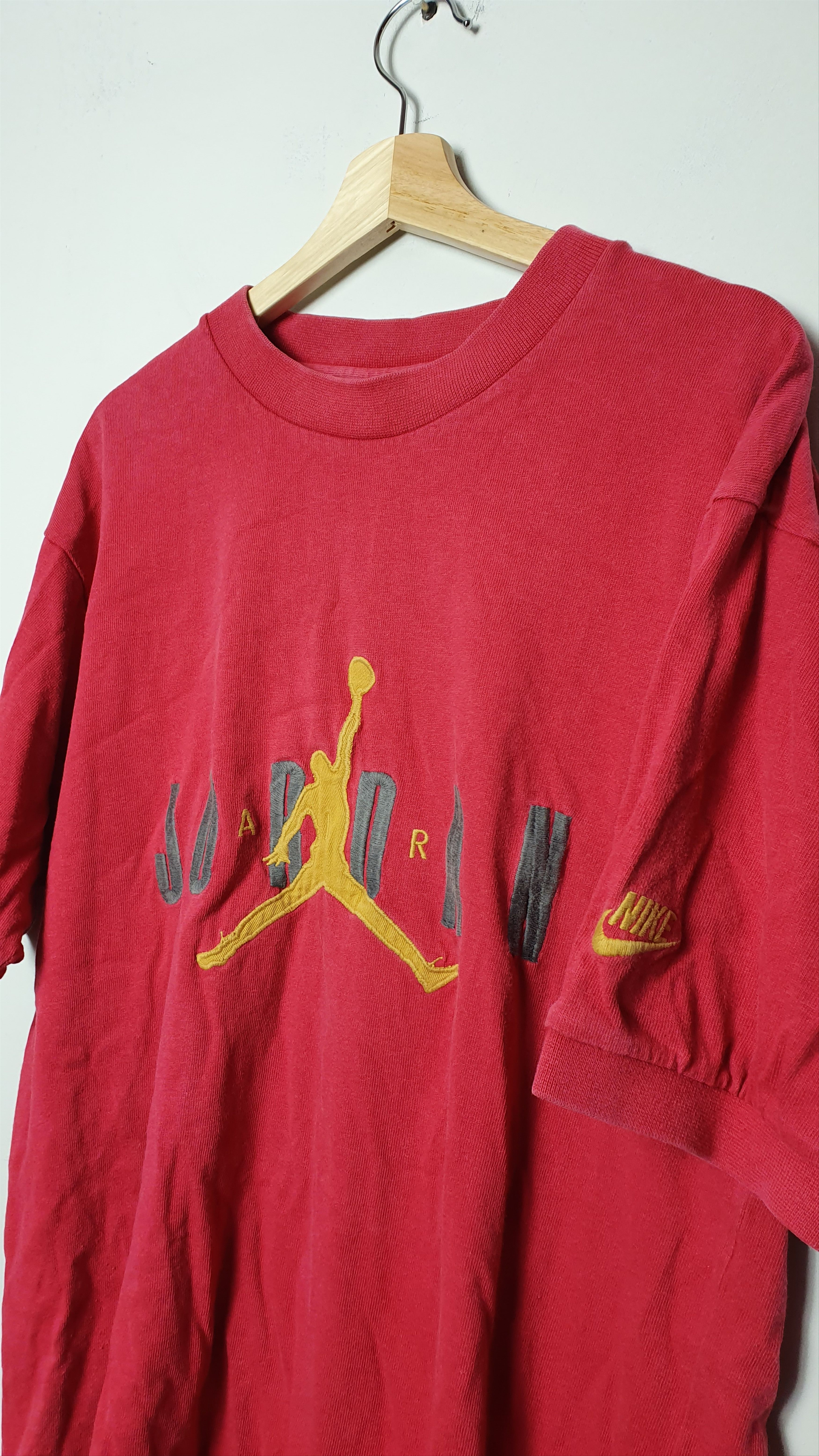Jordan Brand × Nike × Vintage Nike Jordan Air 90s 80s T-shirt Vintage Size US L / EU 52-54 / 3 - 3 Thumbnail