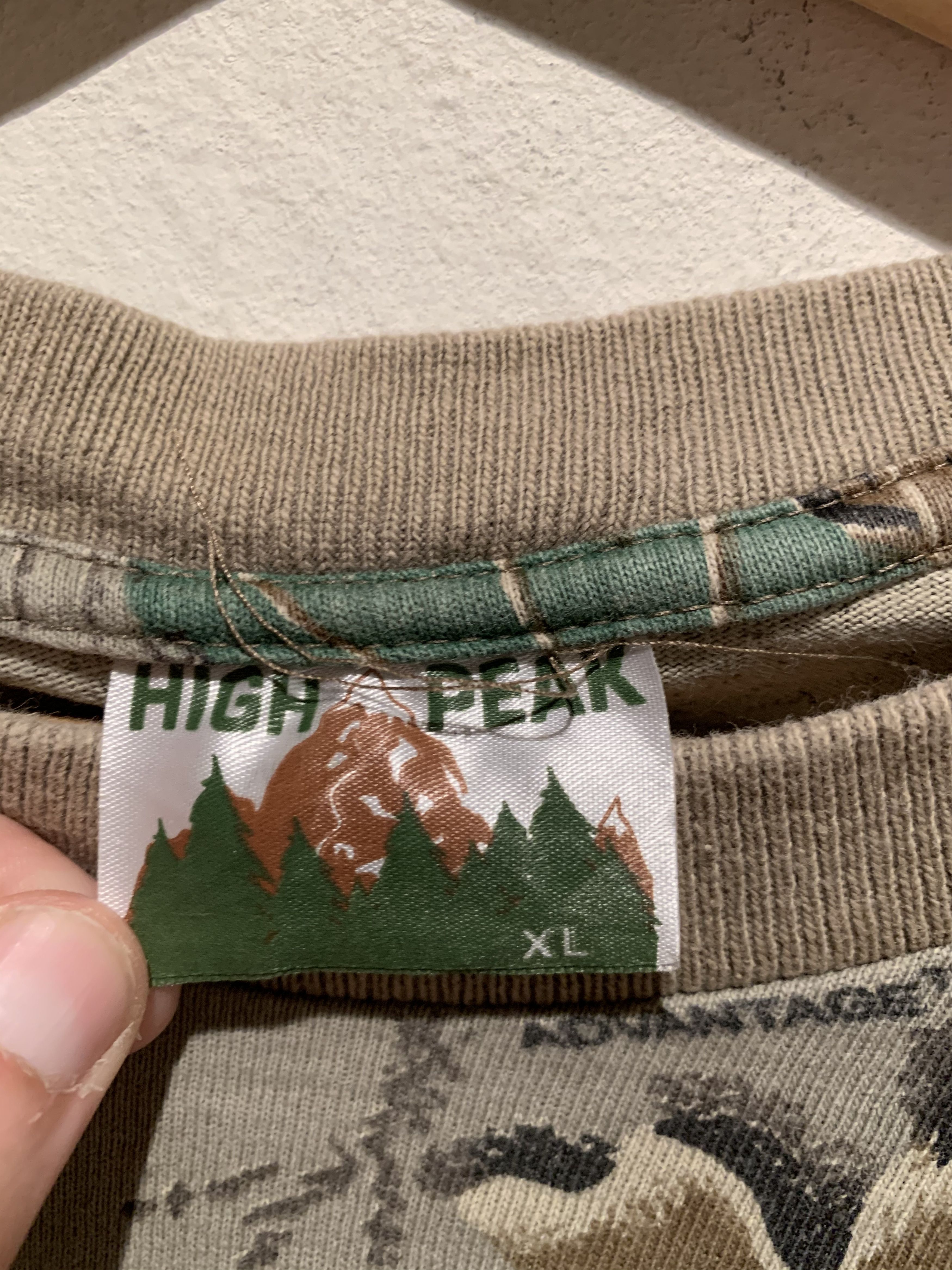 Vintage *RARE* USA High Peak RealTree Camo Long Sleeve Pocket Shirt Size US XL / EU 56 / 4 - 4 Thumbnail
