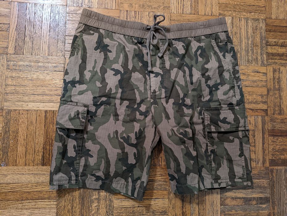 James Perse Camo cargo shorts, new without tags | Grailed