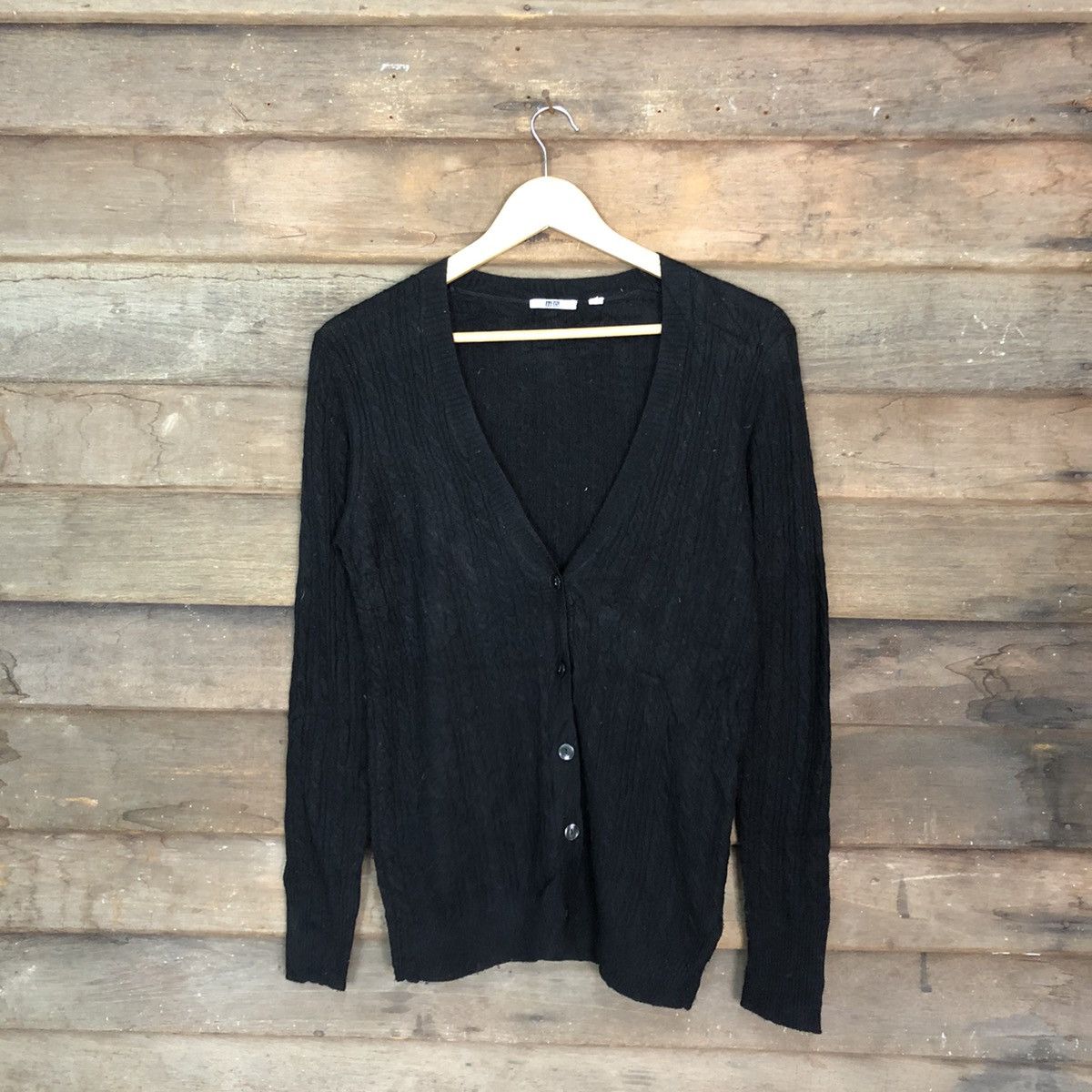 Uniqlo Knit Cardigan Plain black Vintage Design