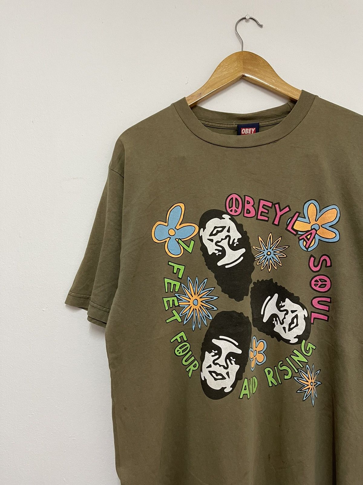 Vintage Obey Clothing “ De la Soul Parody T-Shirt st1