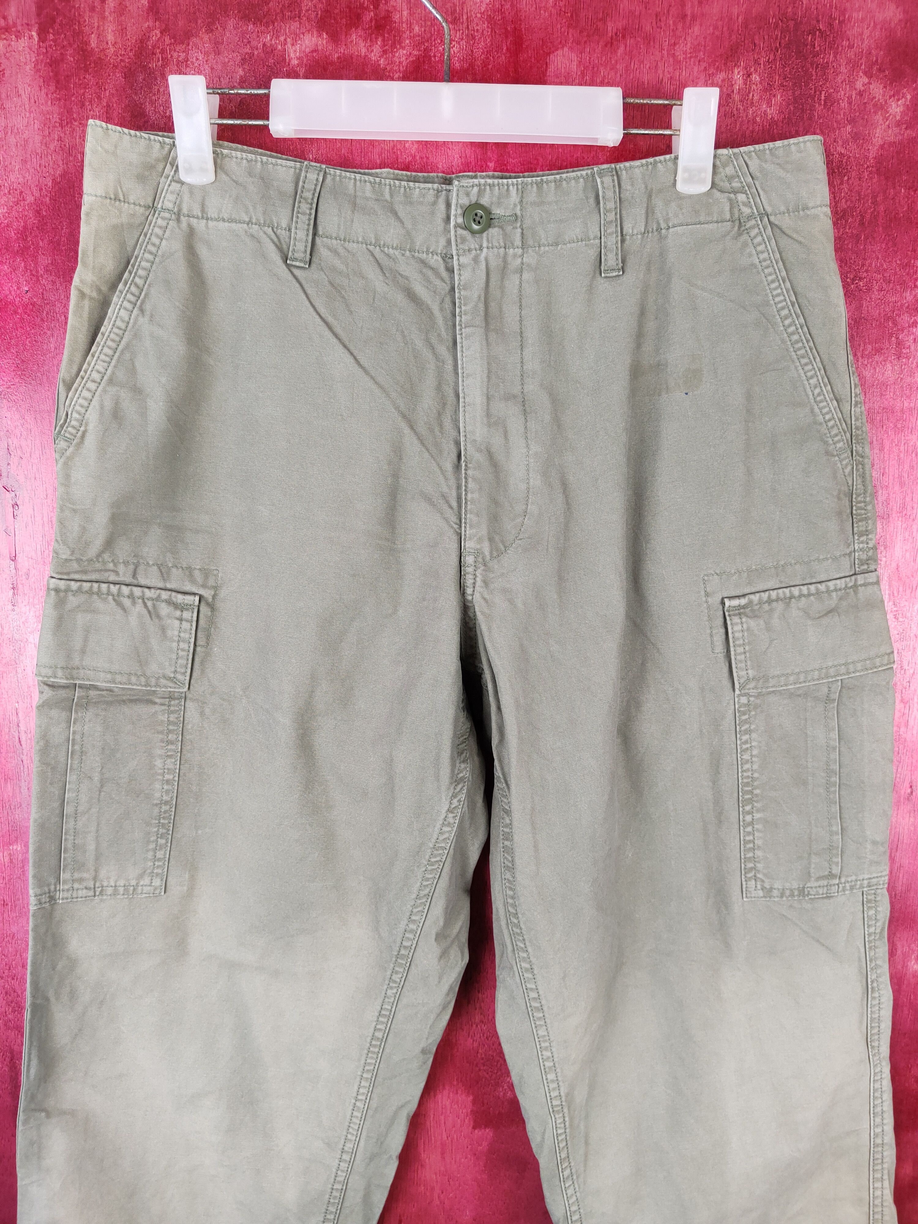 Japanese Brand × Uniqlo Uniqlo Green Multi Pocket Tactical Cargo Pants #5319 Size US 34 / EU 50 - 2 Thumbnail