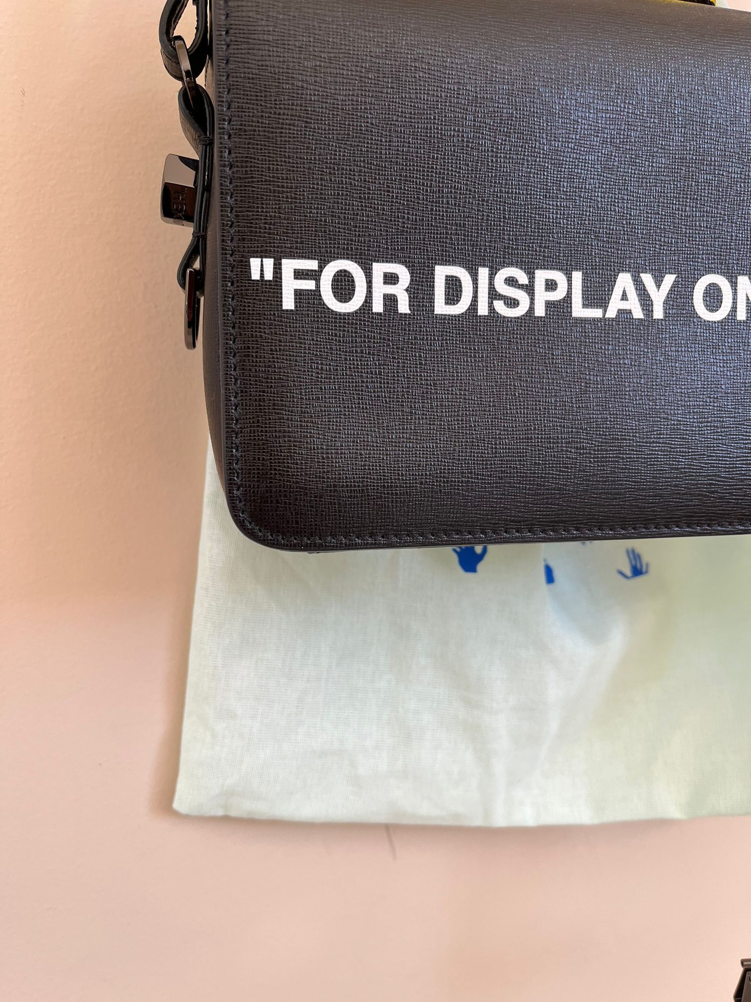 Off-White Virgil Paris For Display Only Binder Clip Bag in Black Size ONE SIZE - 2 Thumbnail