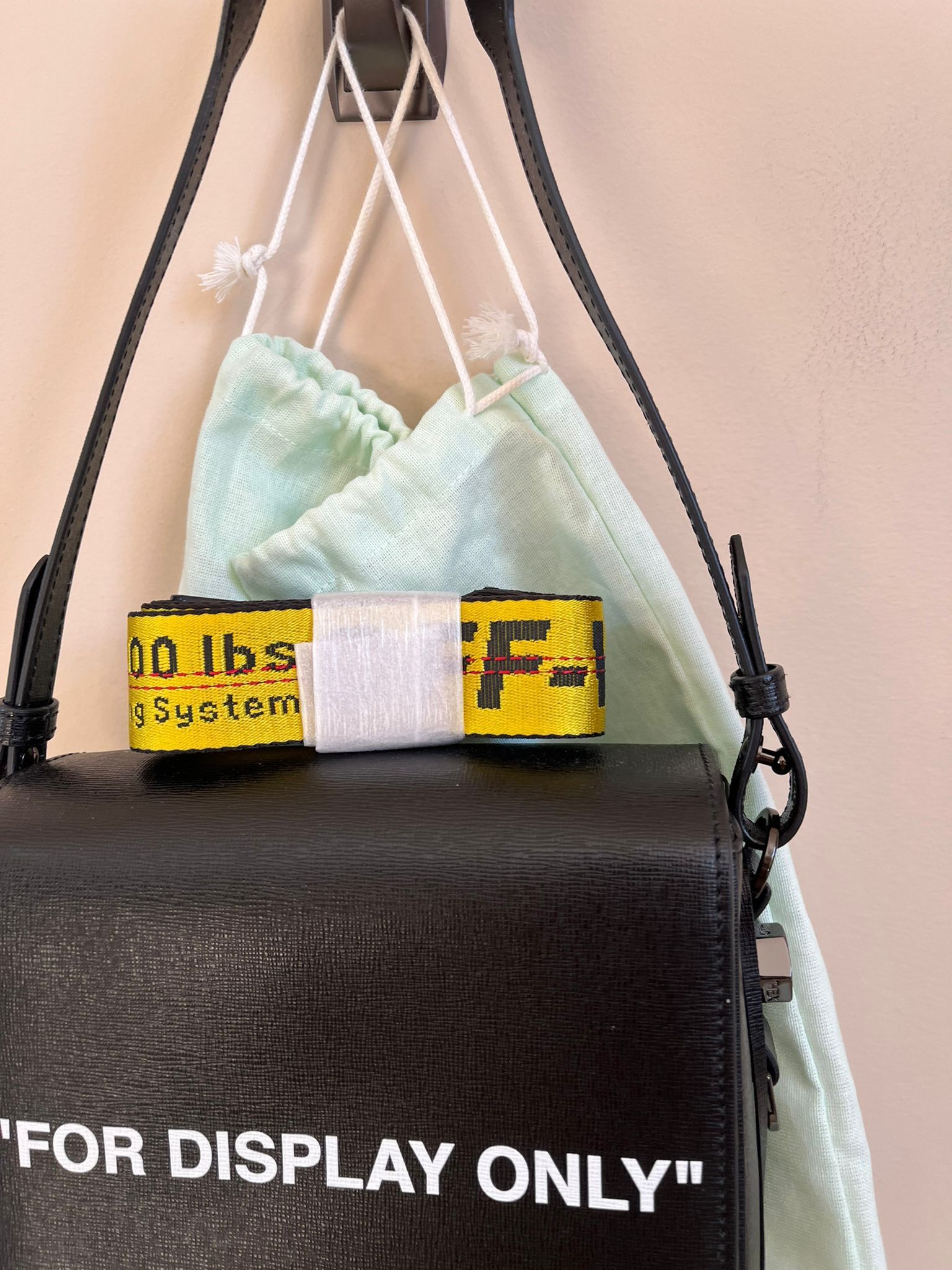 Off-White Virgil Paris For Display Only Binder Clip Bag in Black Size ONE SIZE - 8 Thumbnail