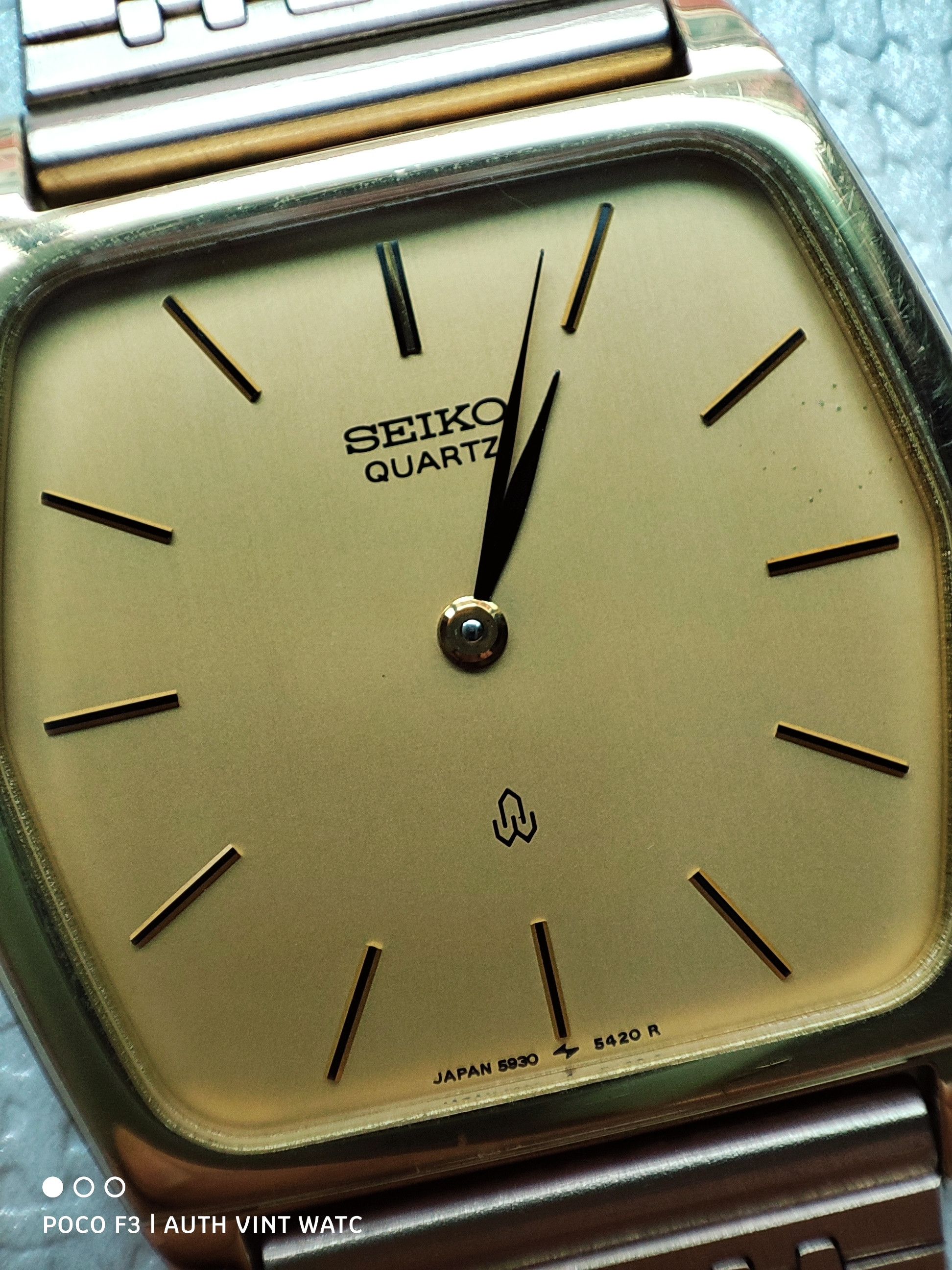 Citizen Authentic Vintage Seiko Quartz Full Gold Unisex Size ONE SIZE - 3 Thumbnail