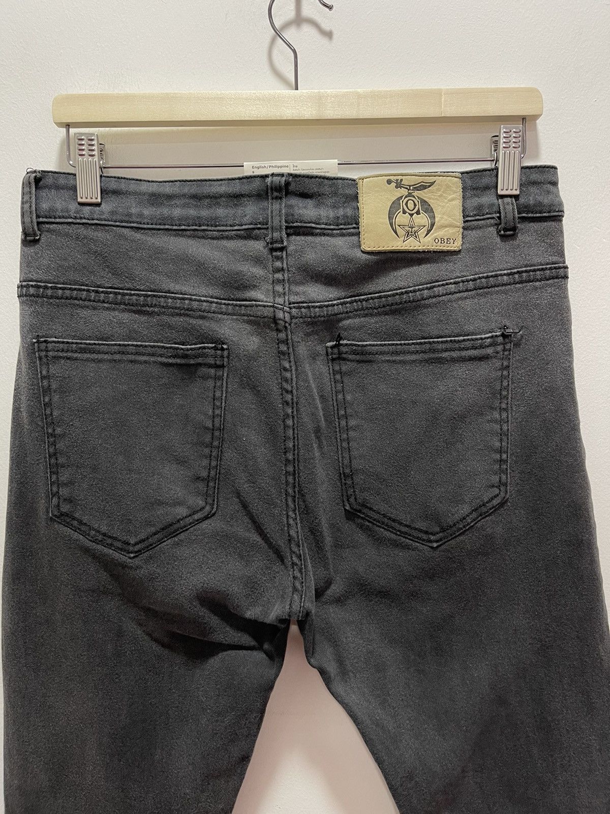 Obey × Vintage OBEY PROPAGANDA STRETCHABLE SKINNY STYLE DUSTRESSED DENIM Size US 31 - 11 Thumbnail