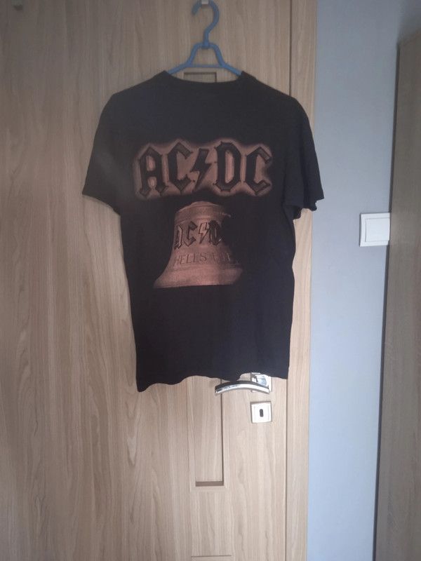 AC/DC bootleg t-shirt