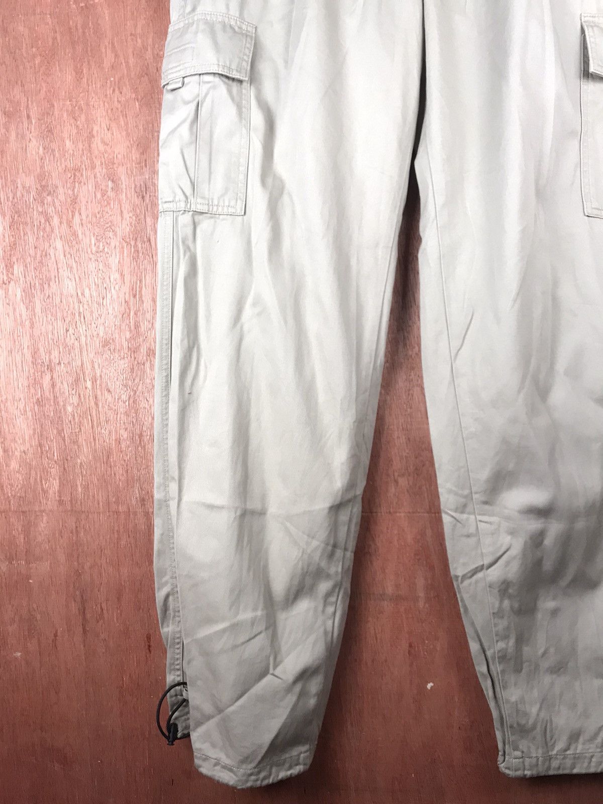 Japanese Brand × Uniqlo Uniqlo Multipocket Cargo Pant #2206 Size US 34 / EU 50 - 2 Thumbnail