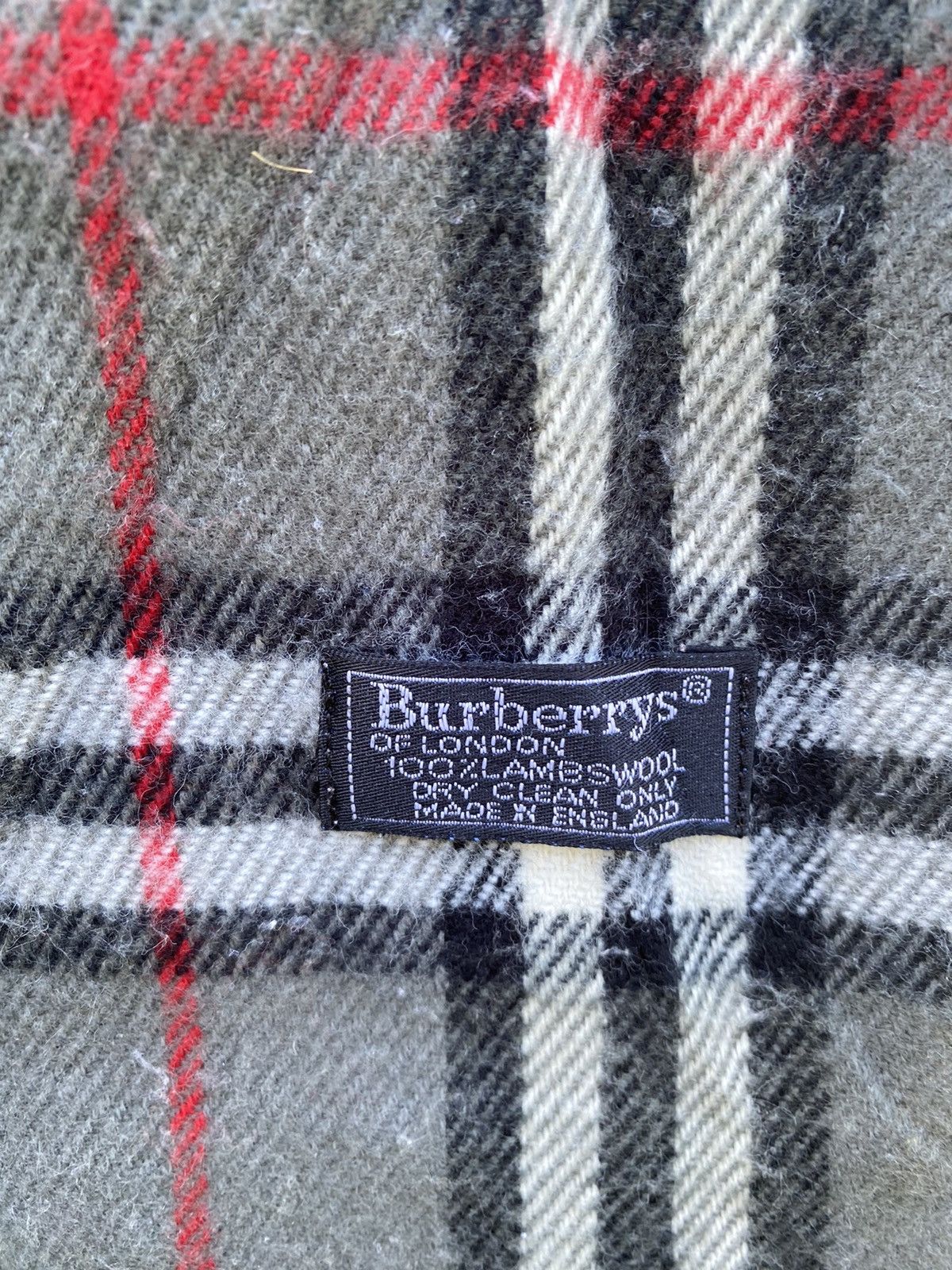 Burberry Burberry Vintage Scarf Classic Nova Check Lambswool Size ONE SIZE - 2 Thumbnail
