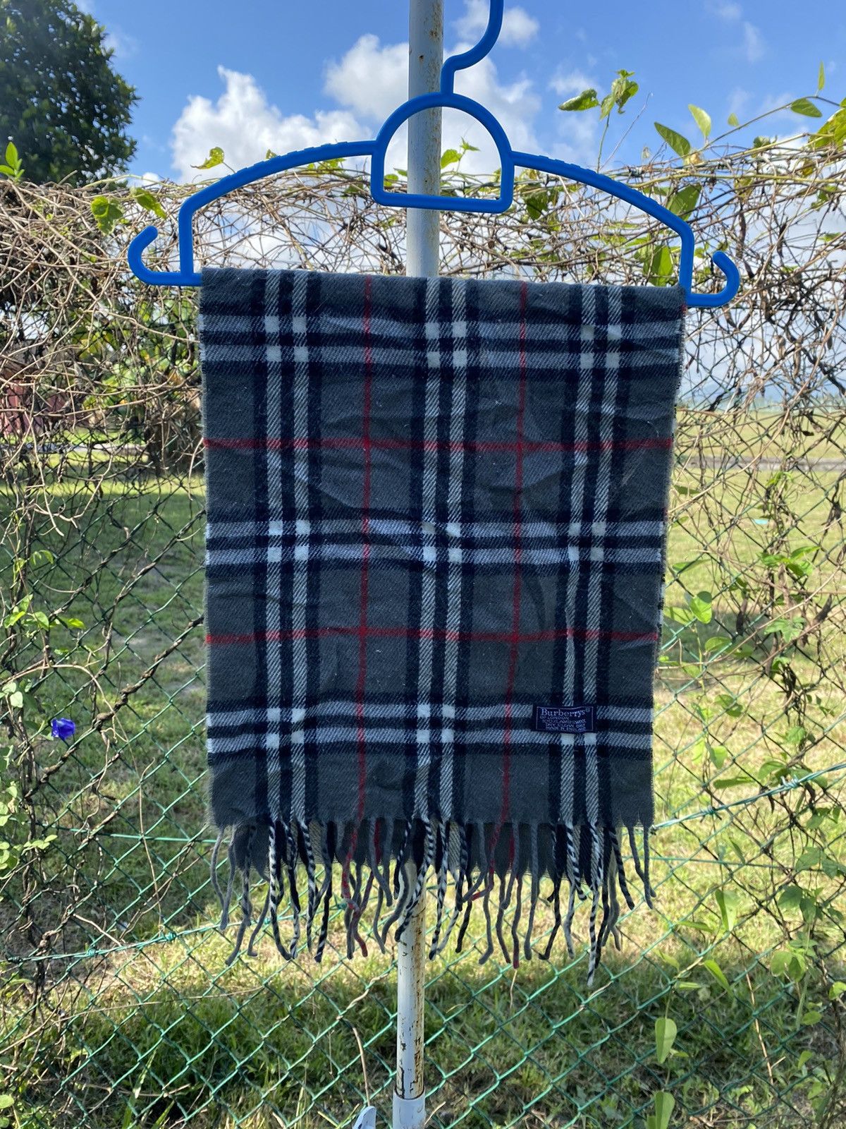 Burberry Burberry Vintage Scarf Classic Nova Check Lambswool Size ONE SIZE - 1 Thumbnail