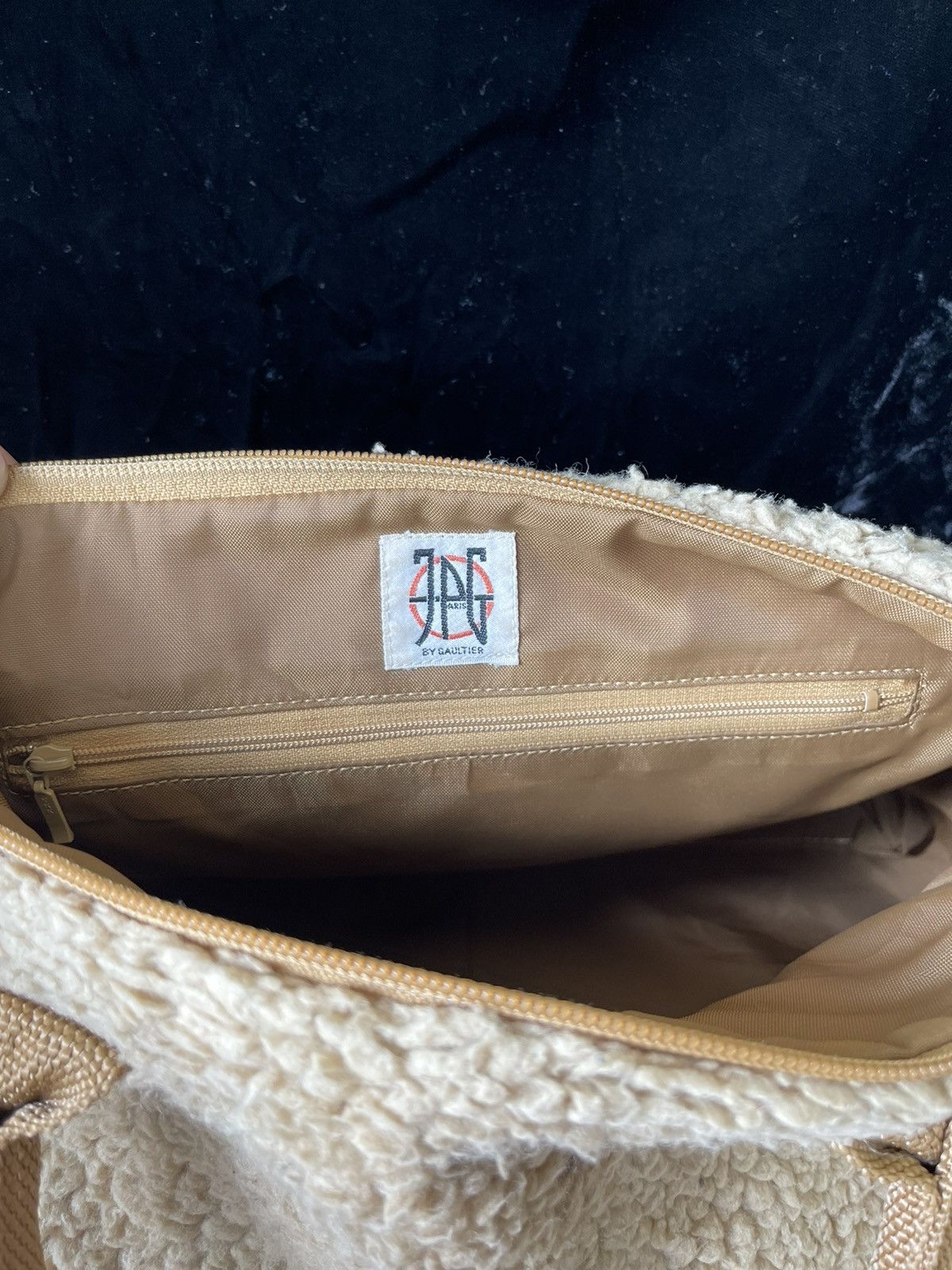 Japanese Brand × Jean Paul Gaultier × Vintage Very rare JPG FLEECE HAND BAG BY GAULTIER Size ONE SIZE - 12 Thumbnail